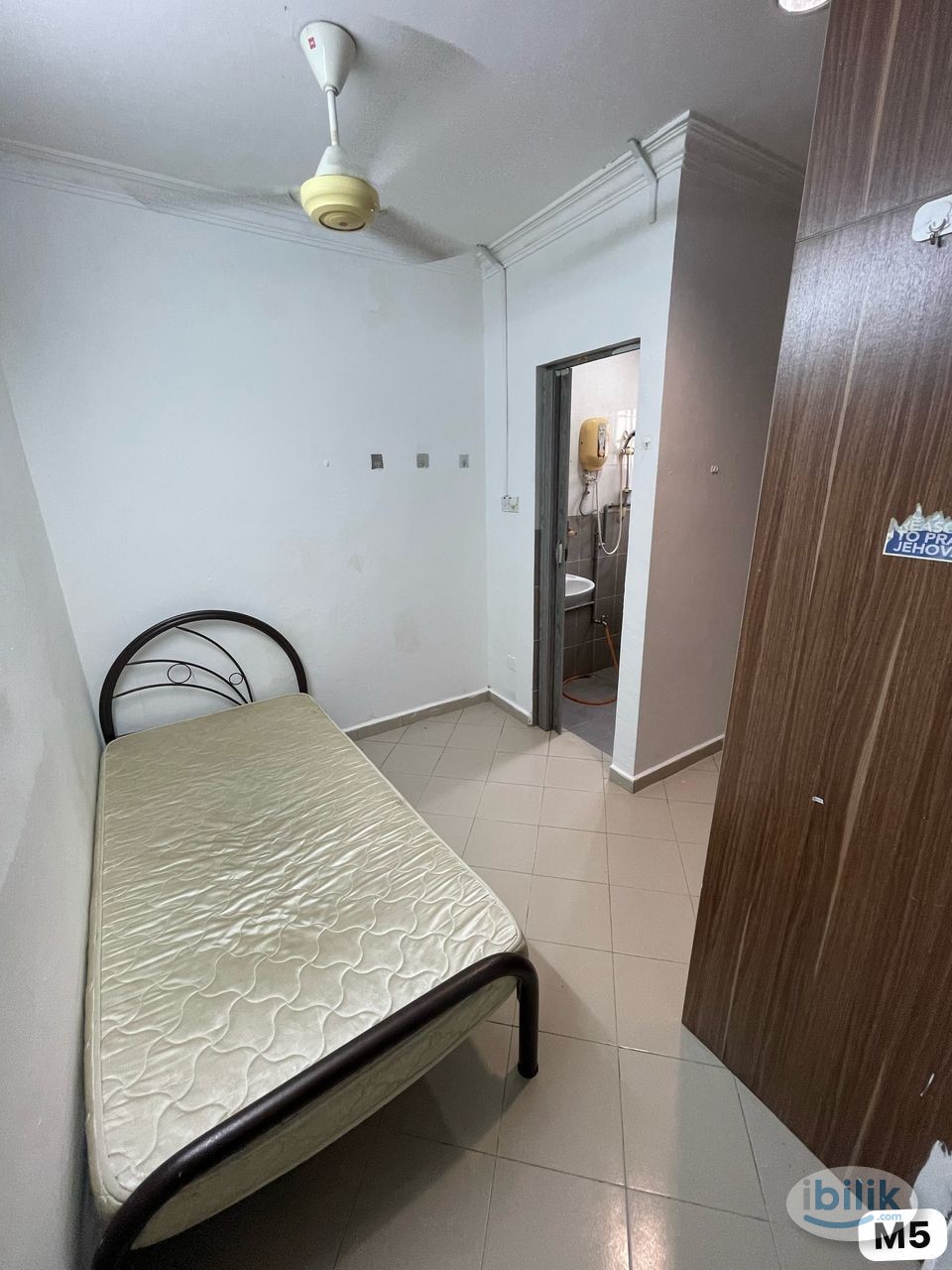 Middle Room at USJ, Subang Jaya - Image 4