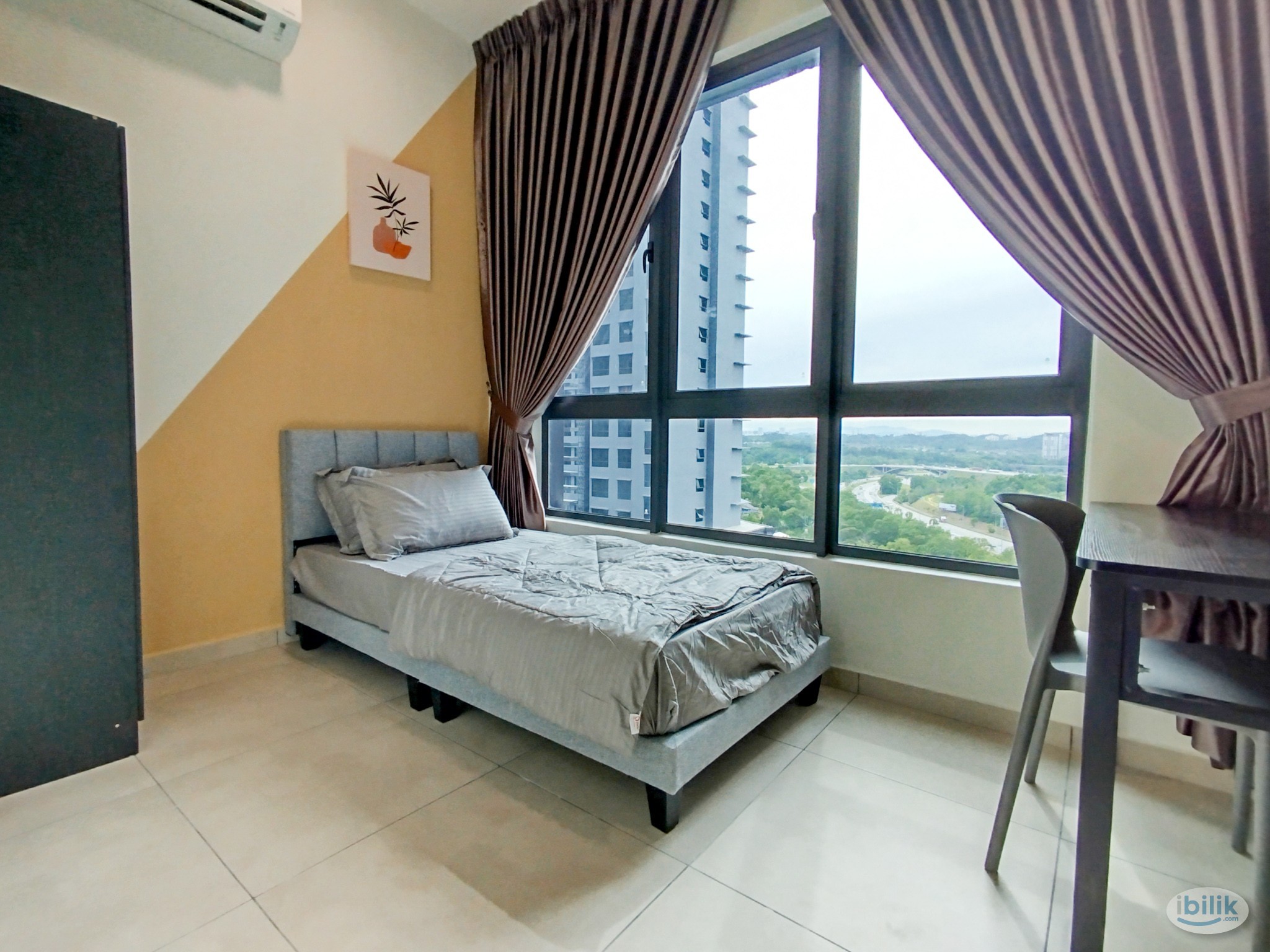 LOW DEPOSIT‼️ All Male (Medium Room B_Type D) WIFI AirCond Near MRT BUS  Meta Residences Putra Permai, Seri Kembangan Pu - Image 1