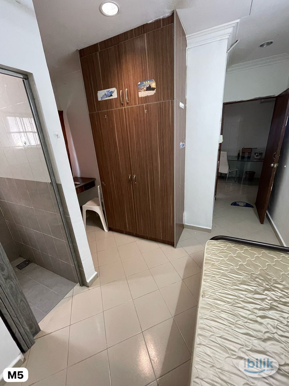 🚶‍♂️300m Walking Distance to USJ7 LRT Middle Room To Rent - Image 1