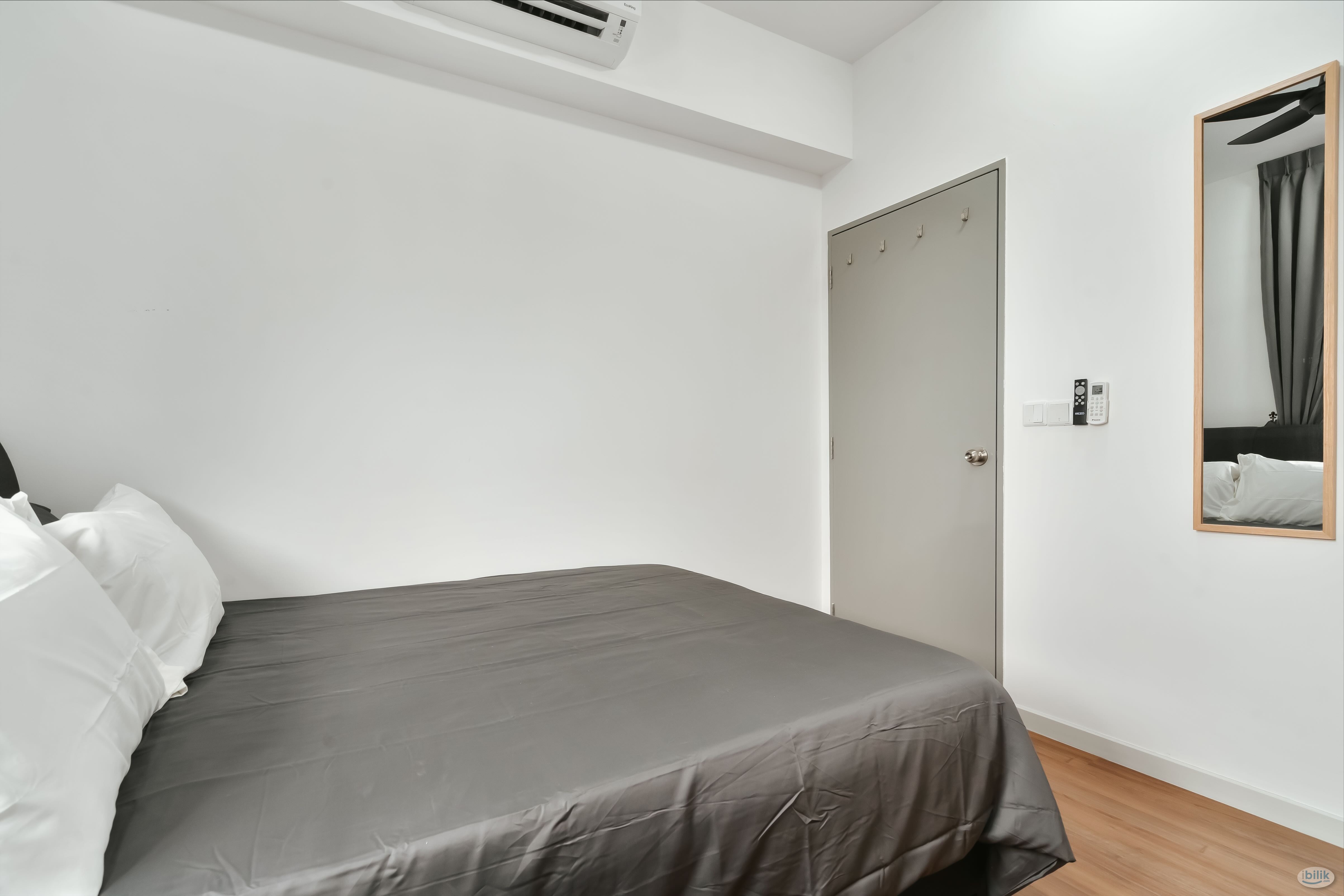 Female Cozy Middle Room, Fully Furnished, Near MRT LRT at M Vertica KL - Image 3