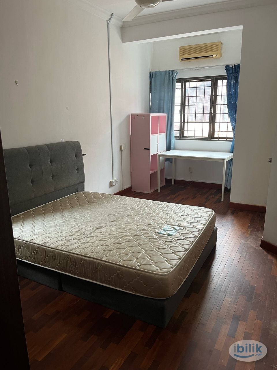 Middle Room at Bandar Utama, Petaling Jaya - Image 1