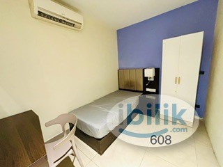 China Town Co Living Room For Rent - Image 5