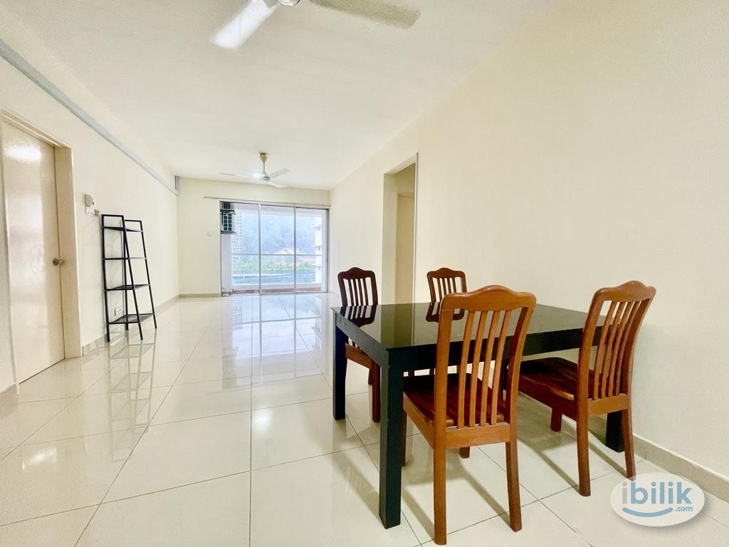 Middle Room at Platinum Hill PV2, Setapak - Image 2