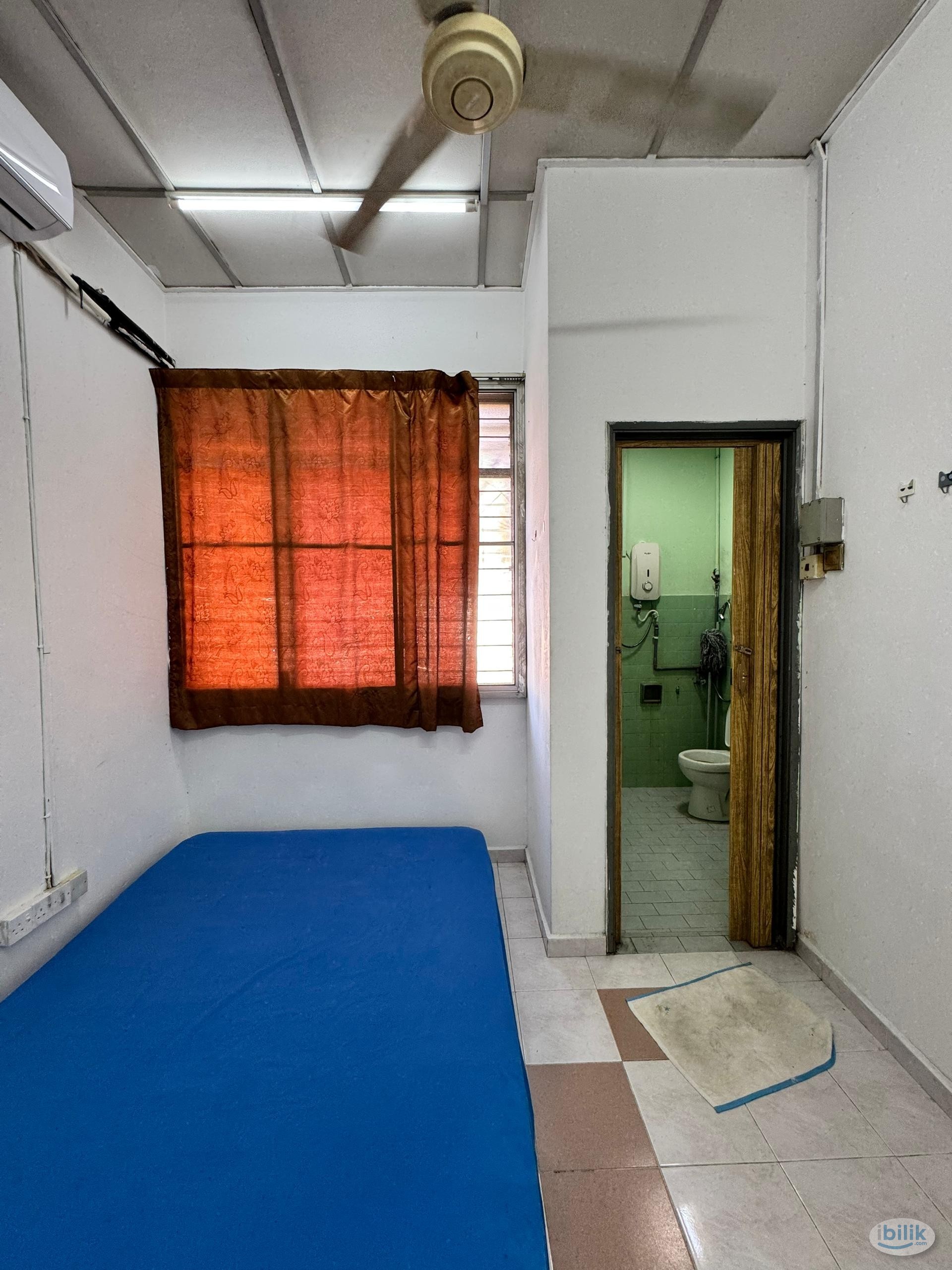 Middle Room at Taman Subang Idaman, Subang - Image 2