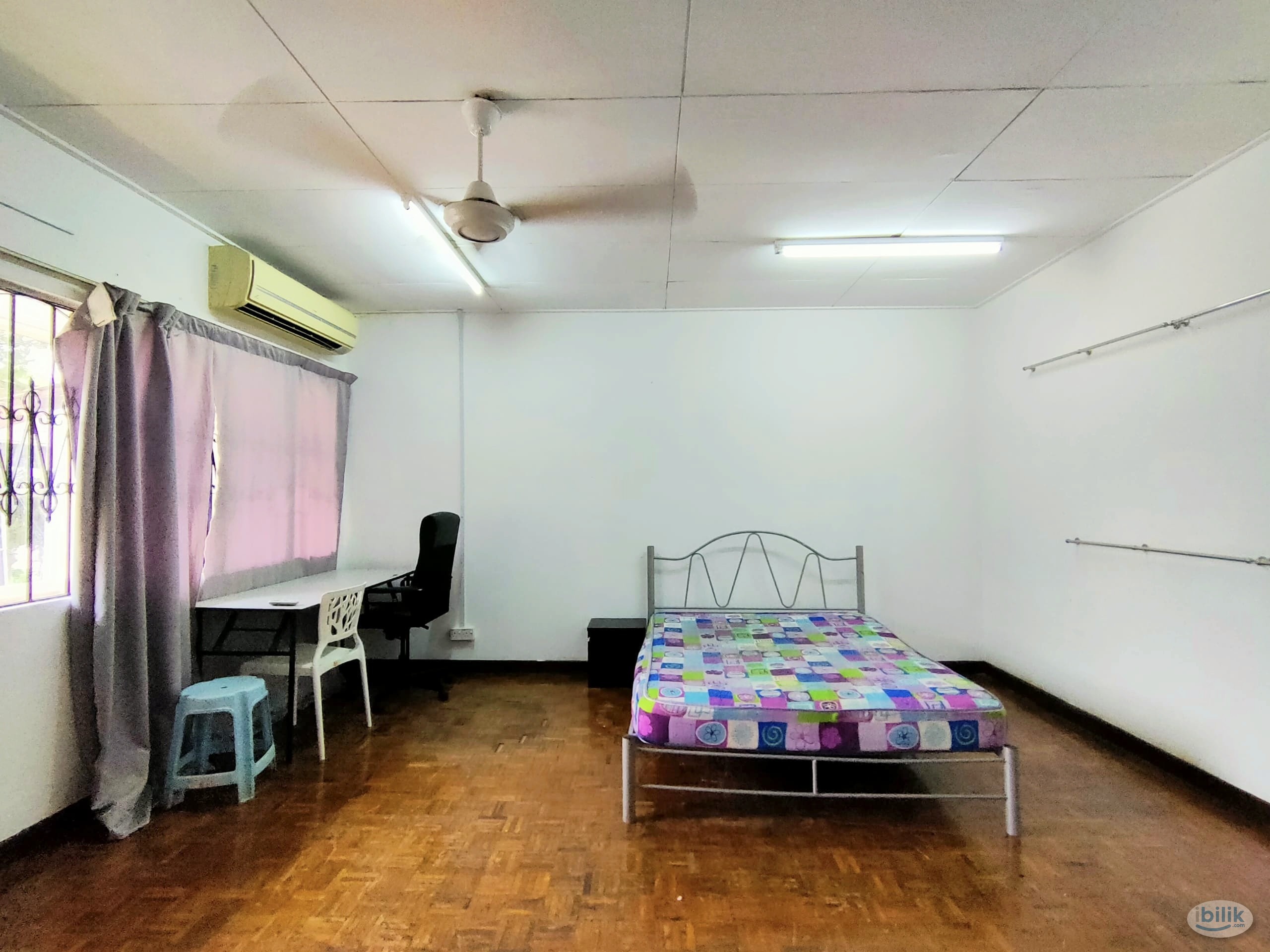 Master Room at Damansara Jaya, Petaling Jaya - Image 1