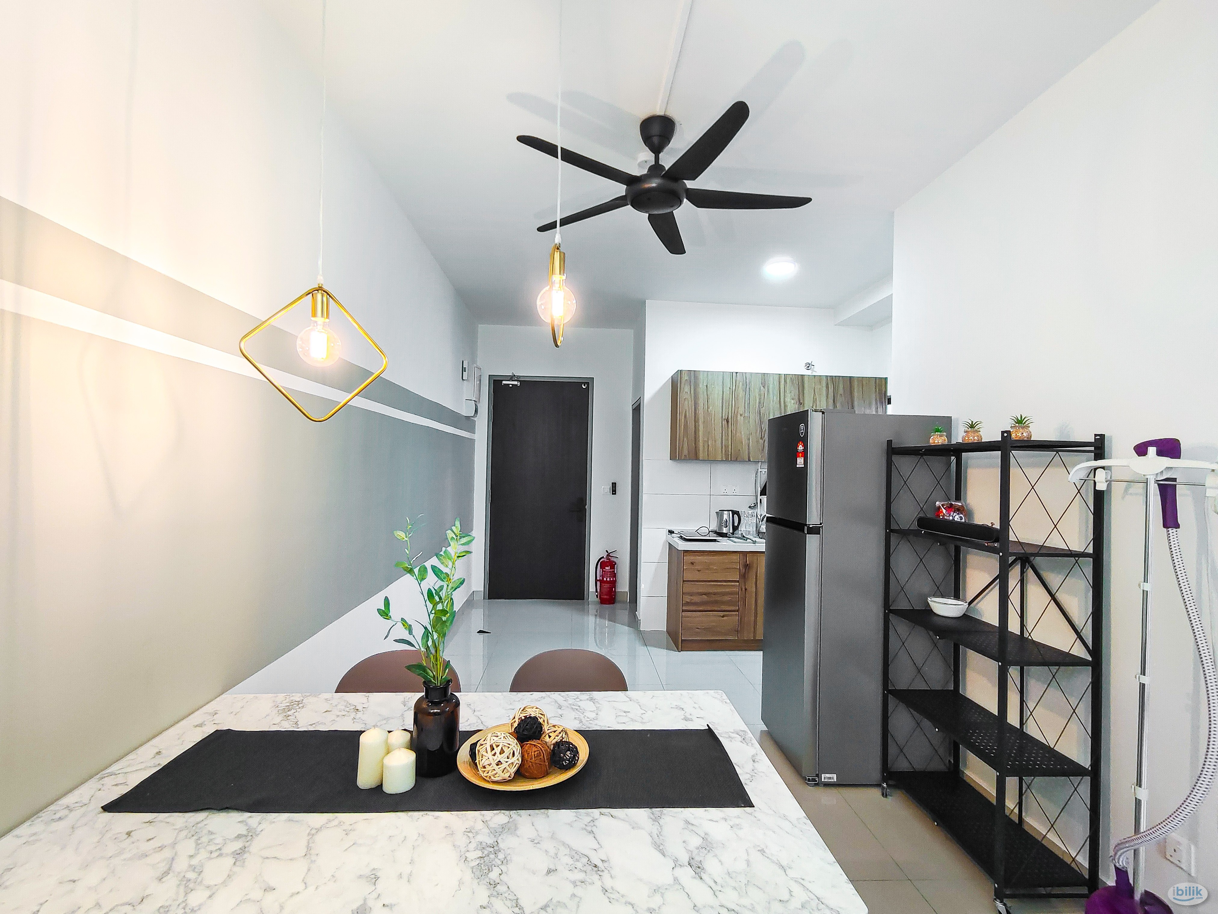 Traders Garden Master Room For Rent - Image 4