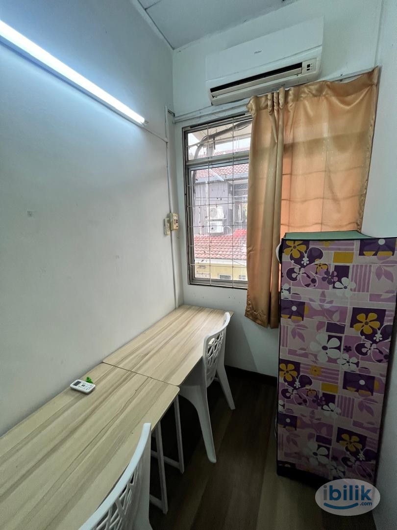 🔥LOW DEPOSIT🔥BANDAR UTAMA MIDDLE ROOM FOR RENT 🏡🚶‍♂️‍➡️🚶‍♀️‍➡️8 MIN WALKING DISTANCE TO BU MRT🚆🚆 - Image 3