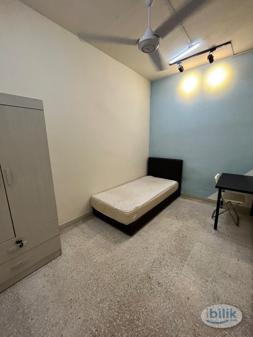 ✨NICE ROOM✨SS2 PETALING JAYA SINGLE ROOM FOR RENT🤩NEAR TO BUS STOP🚌 - Image 1
