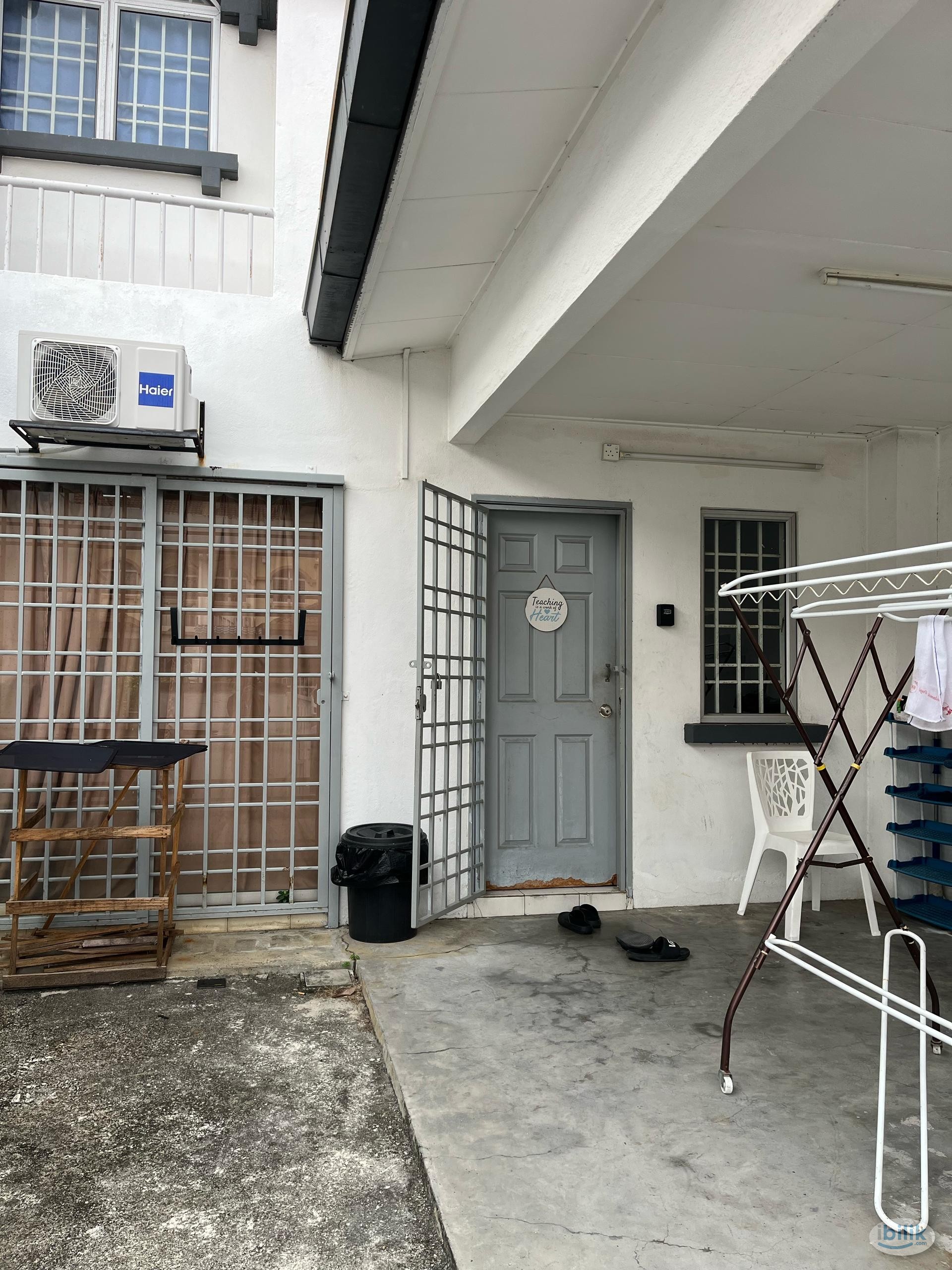 Single bedroom + Private toilet 🛋️ | 7 mins drive tu SETIA CITY MALL 🛍️ - Image 5