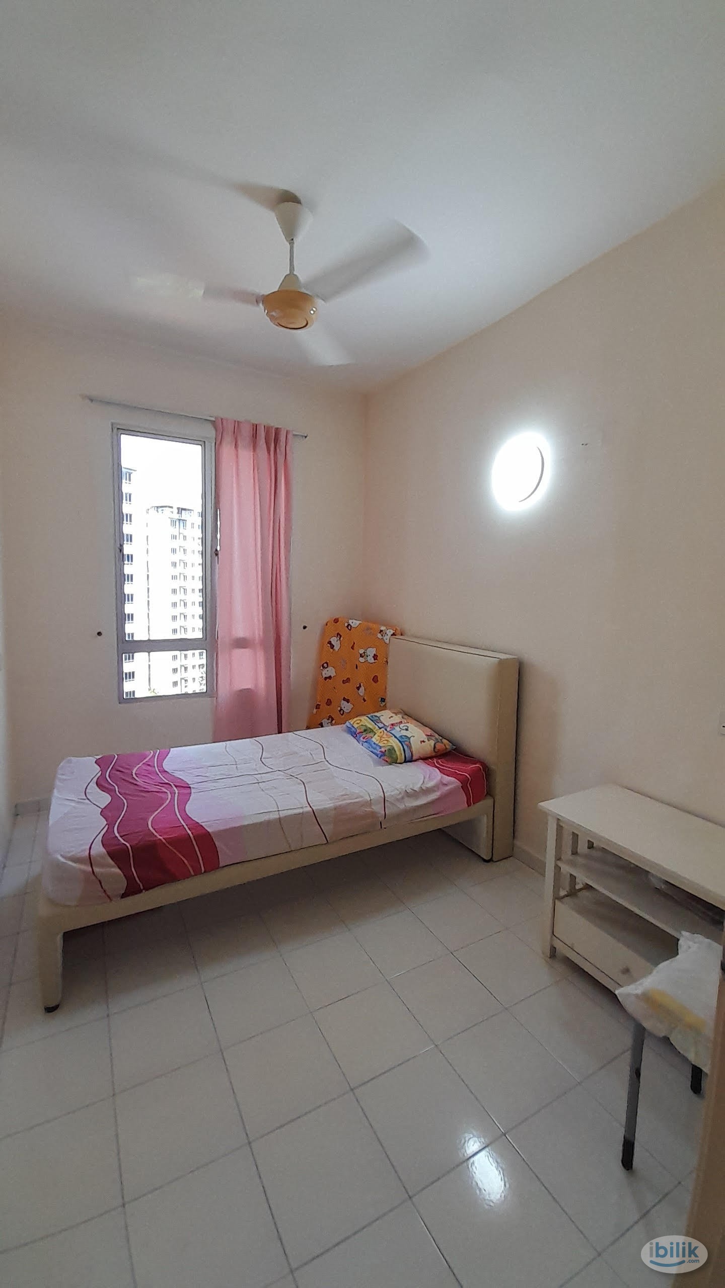 Single Room at Putra Place, Bayan Indah - Image 2