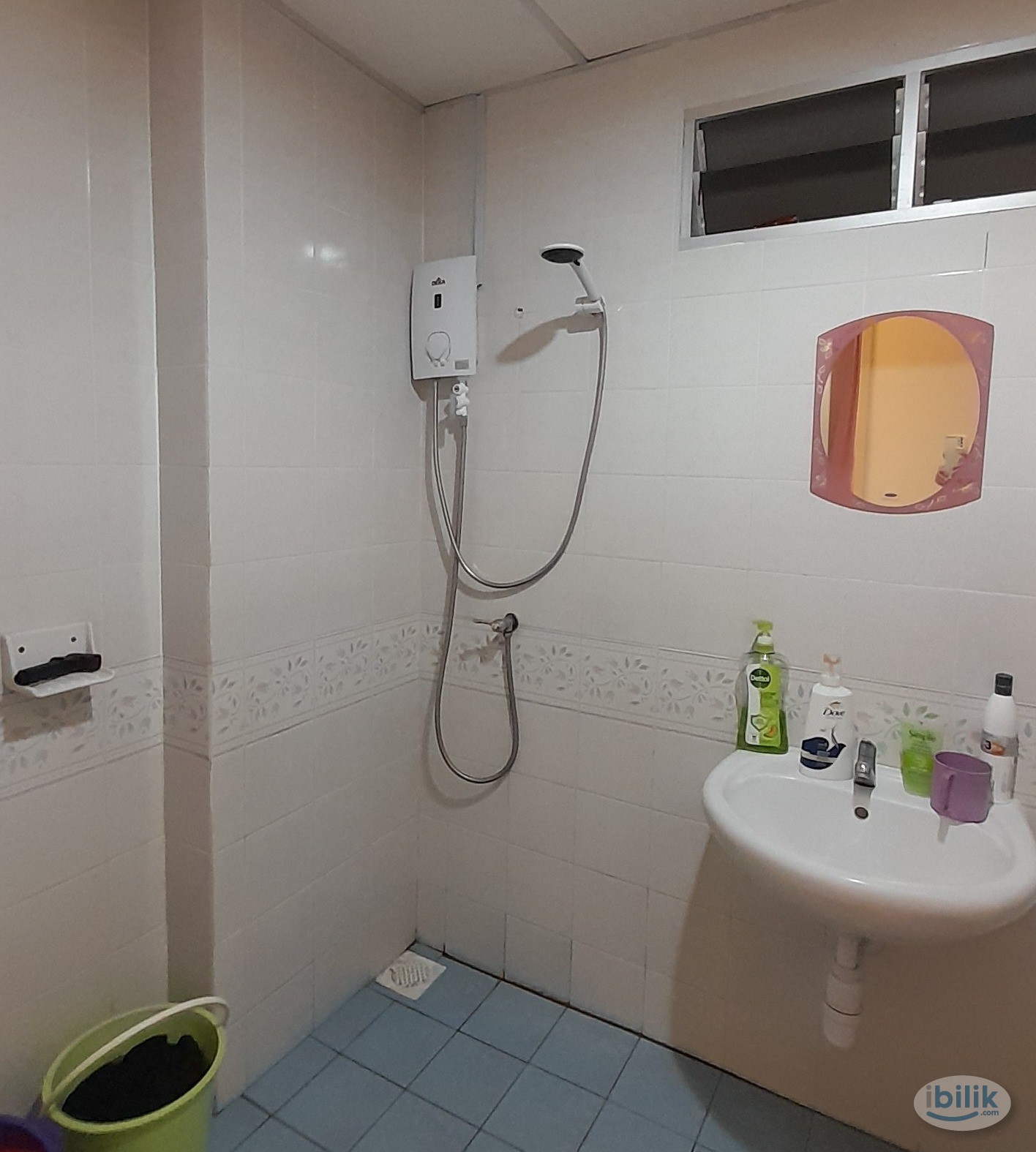Single Room at Putra Place, Bayan Indah - Image 5