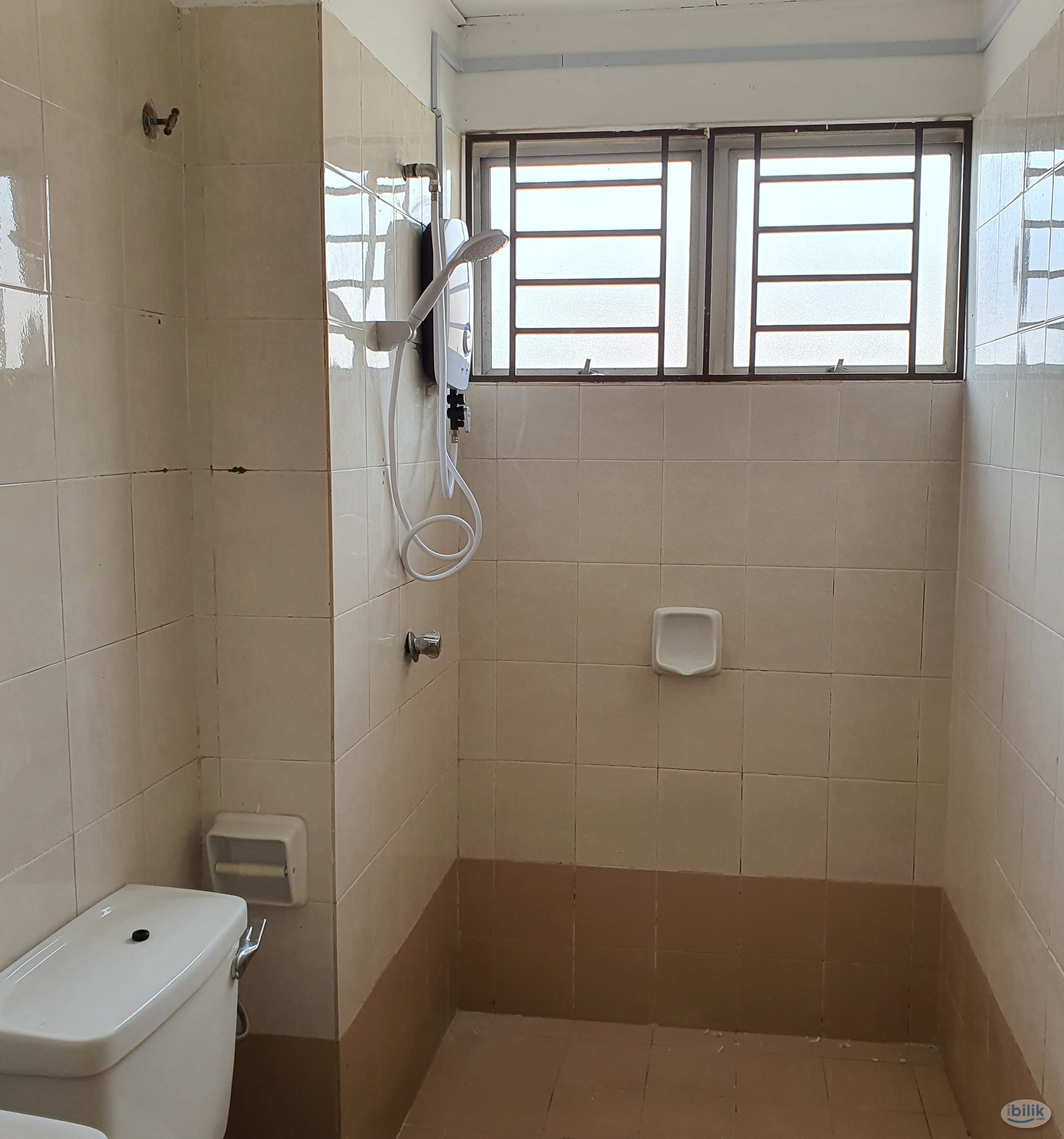 (Include Electric & Water) AIR COND Room Share Bathroom For Rent (BOTANIC KIARA) - Image 2