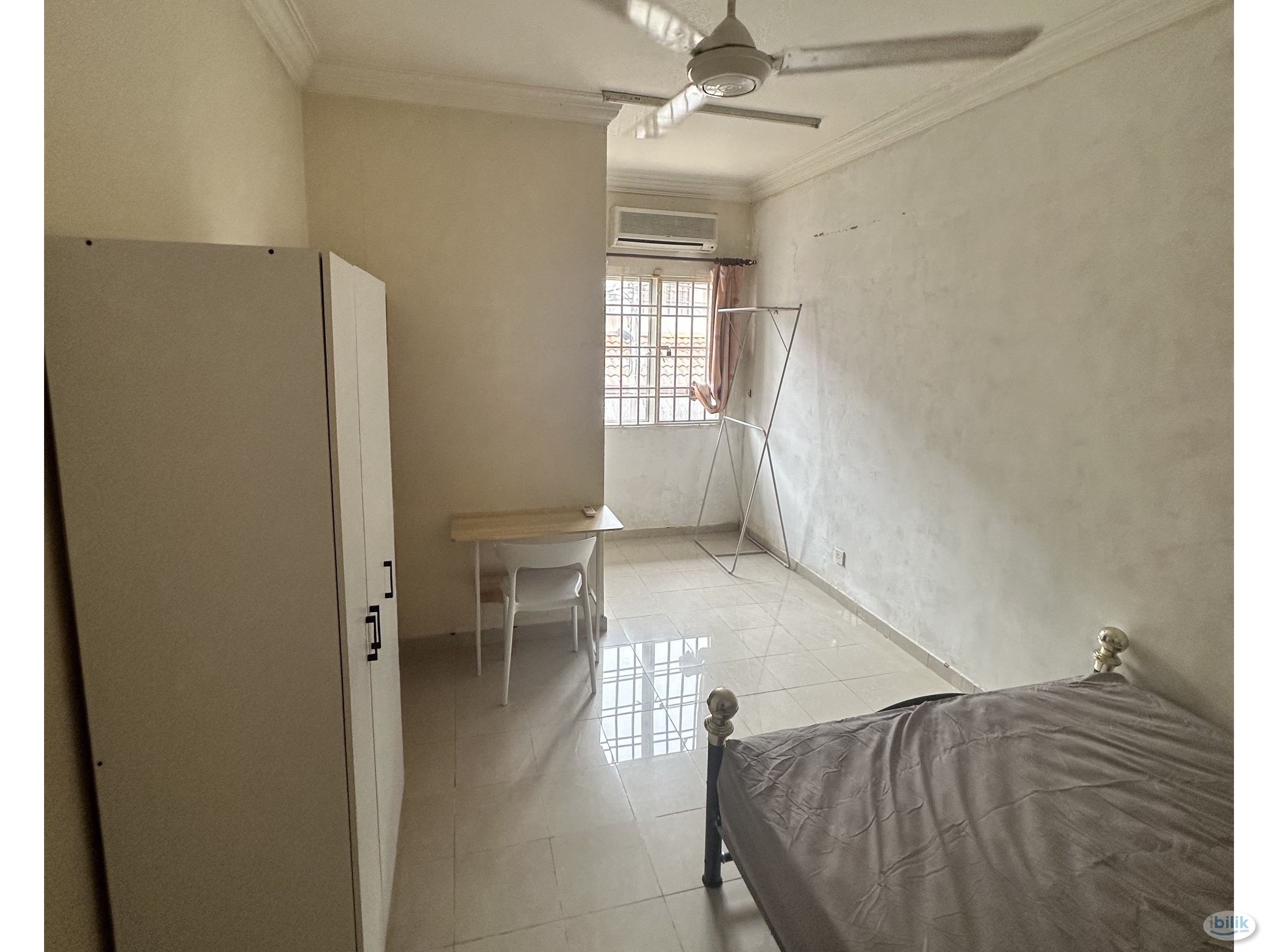 Middle Room at Taman Wangsa Permai, Kepong with FREE WIFI ‼️ - Image 2