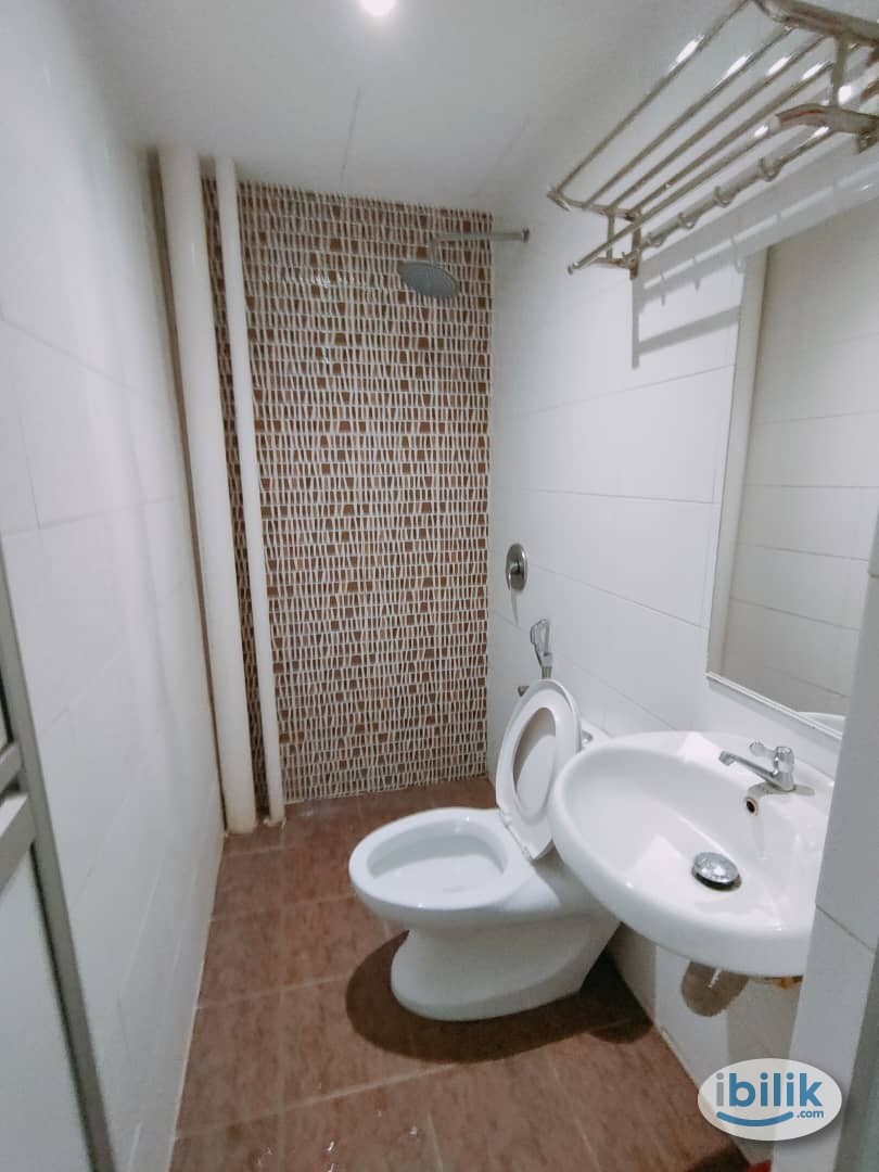 ‼️☀️ DAMANSARA INN HOTEL CO-LIVING SPACIOUS MASTER ROOM At DAMANSARA JAYA @ SS22 ☀️  🔥🔥MOVE IN IMMEDIATELY🔥🔥⭐️TRUSTED AG - Image 4