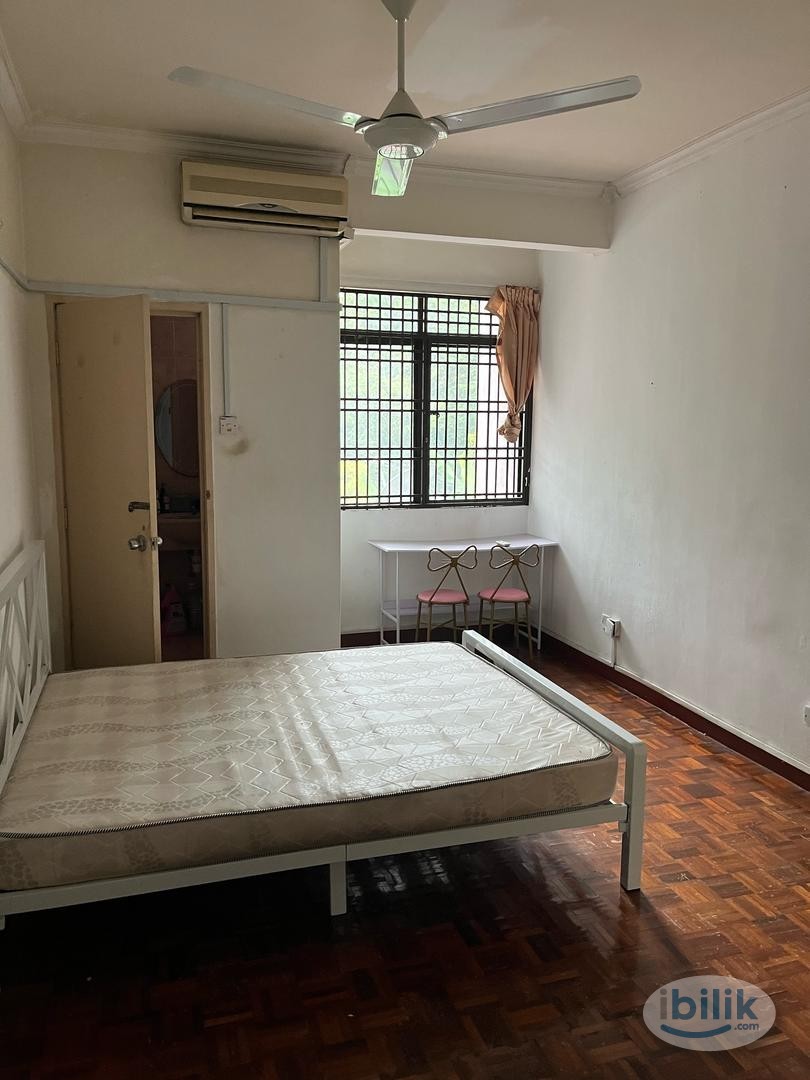 PJ City Center Co-living Middle Room at Bandar Utama, Petaling Jaya - Image 1