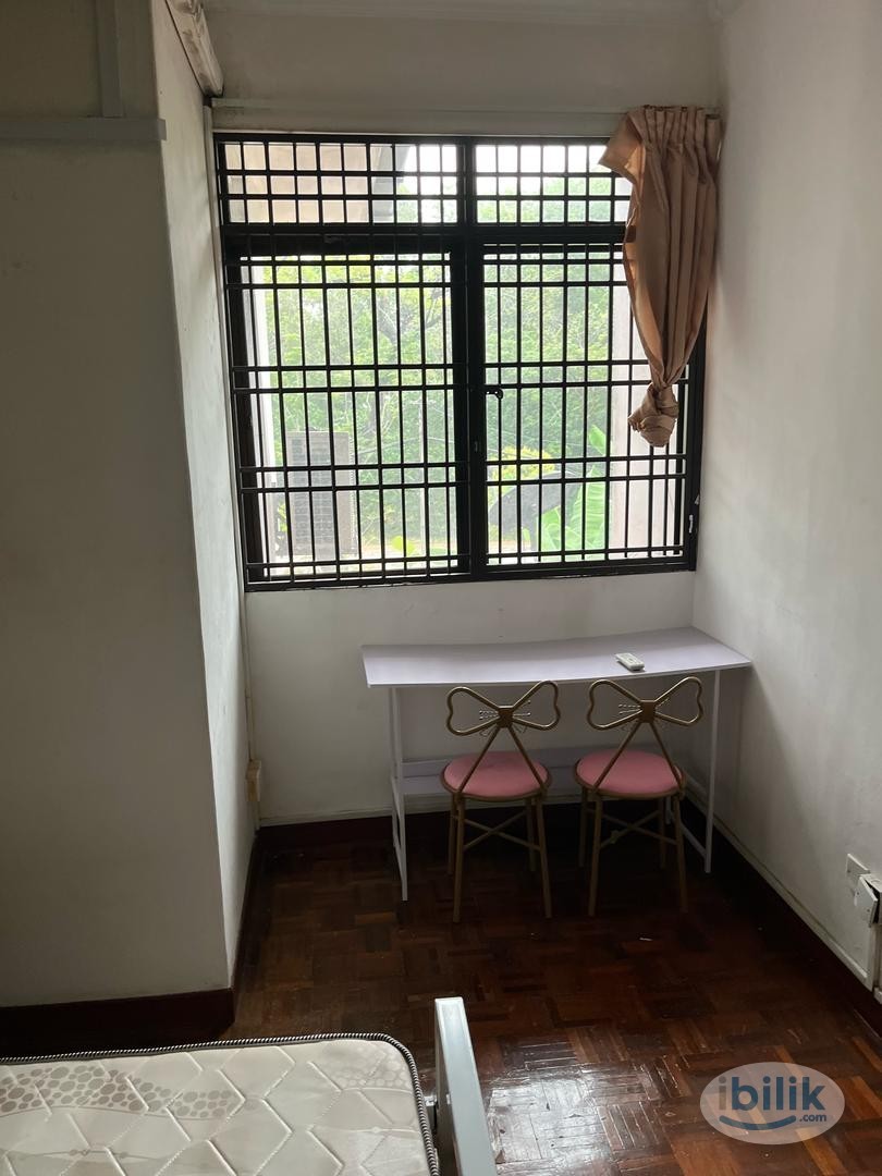 PJ City Center Co-living Middle Room at Bandar Utama, Petaling Jaya - Image 2