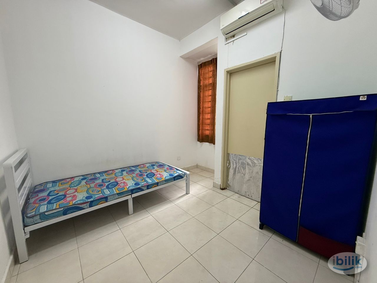 Middle Room with Attached Share Bathroom @ Bandar Puteri Puchong - Image 1