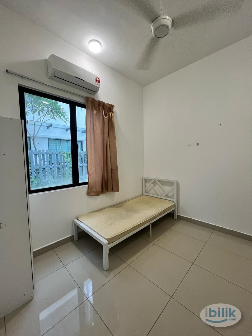 💛1 Month Deposit Only💛💢SETIA ALAM NICE MIDDLE ROOM FOR RENT🤩🤩NEAR TO SETIA CITY MALL 🚗DRIVING DISTANCE ONLY 5MIN✨✨✨ - Image 2