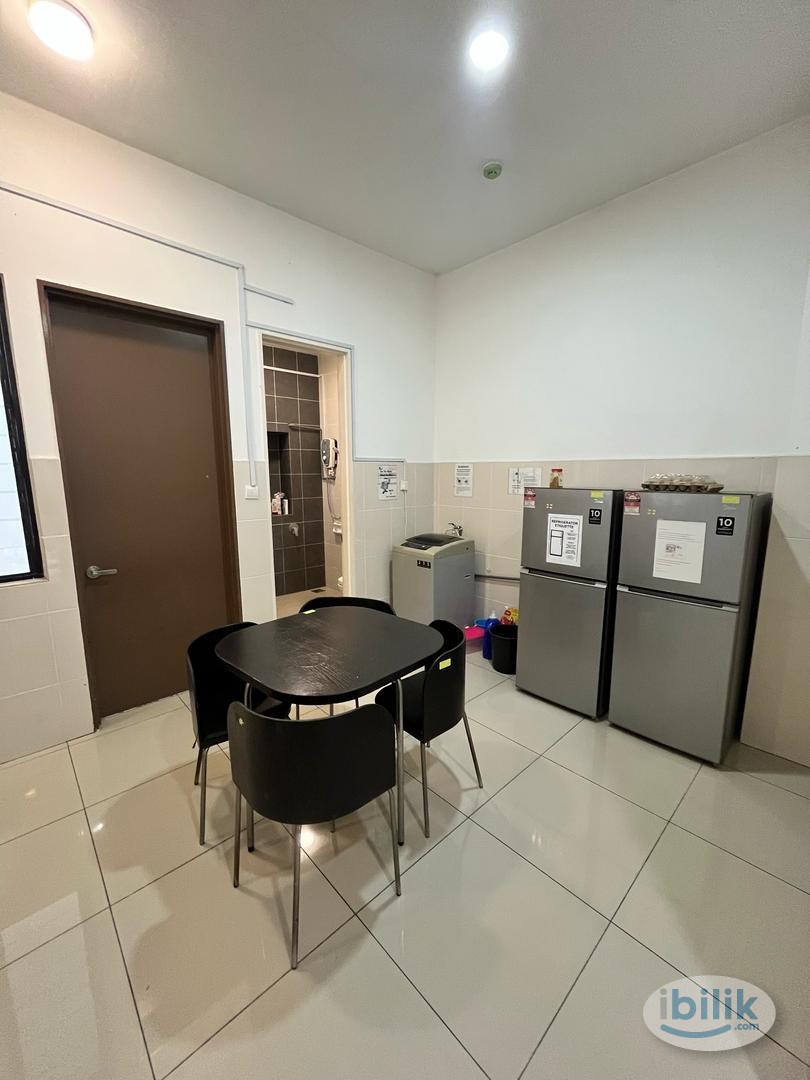 💛1 Month Deposit Only💛💢SETIA ALAM NICE MIDDLE ROOM FOR RENT🤩🤩NEAR TO SETIA CITY MALL 🚗DRIVING DISTANCE ONLY 5MIN✨✨✨ - Image 4