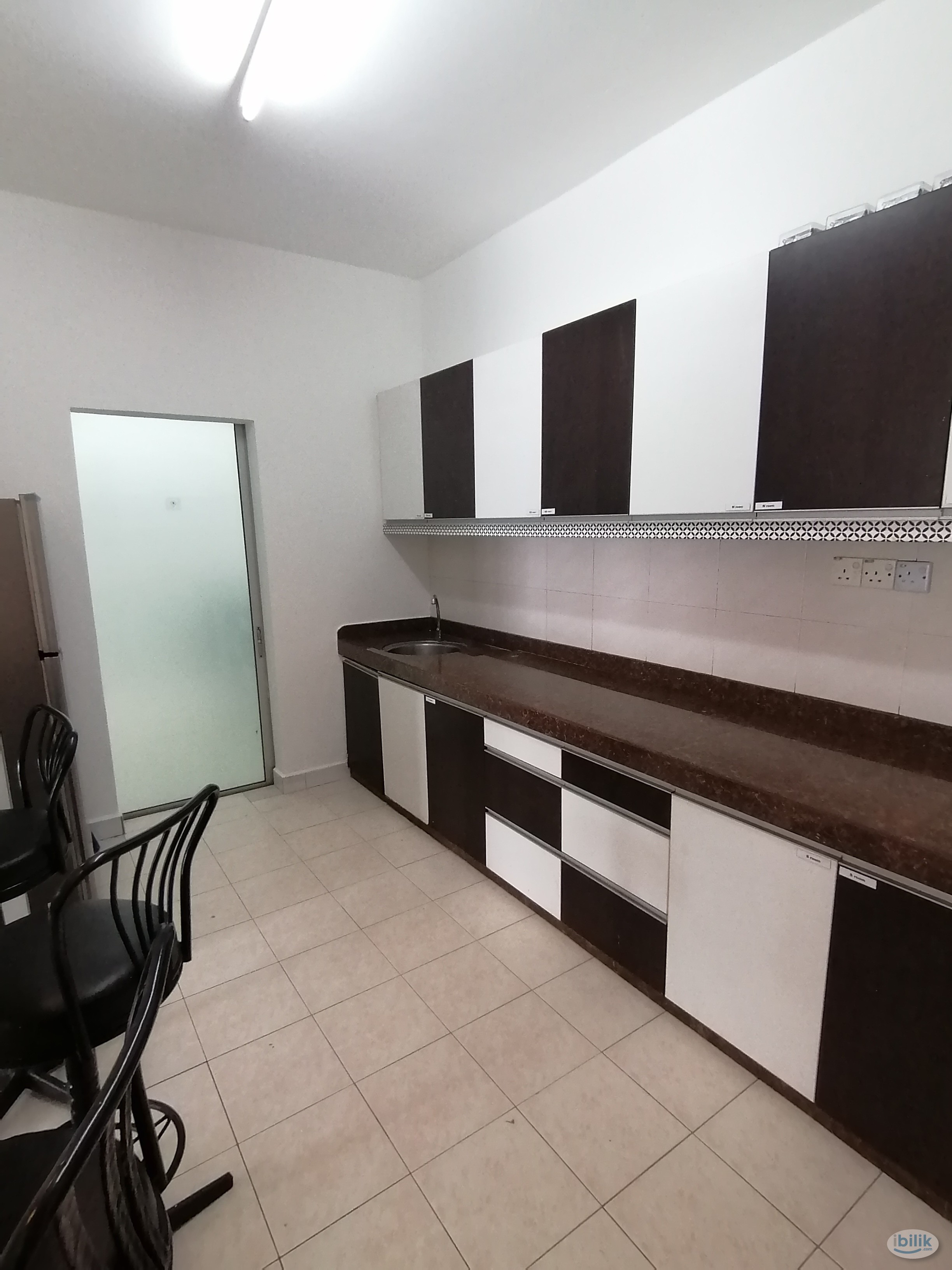 ==FEMALE ONLY==Medium Room for Rent at Suriamas Condominium - Image 3