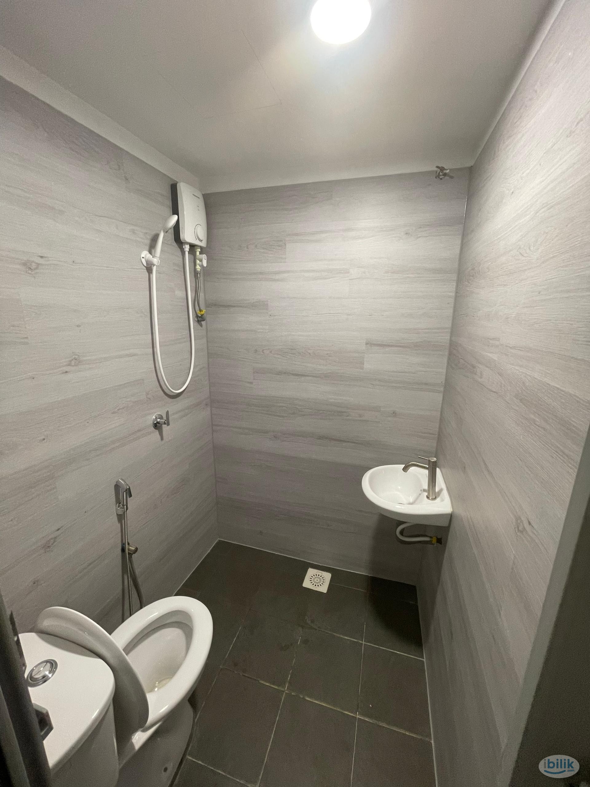 Chow Kit, KL City Centre GMKL Wholesale City Mall 2mins to Monorail Middle Room for rent - Image 5