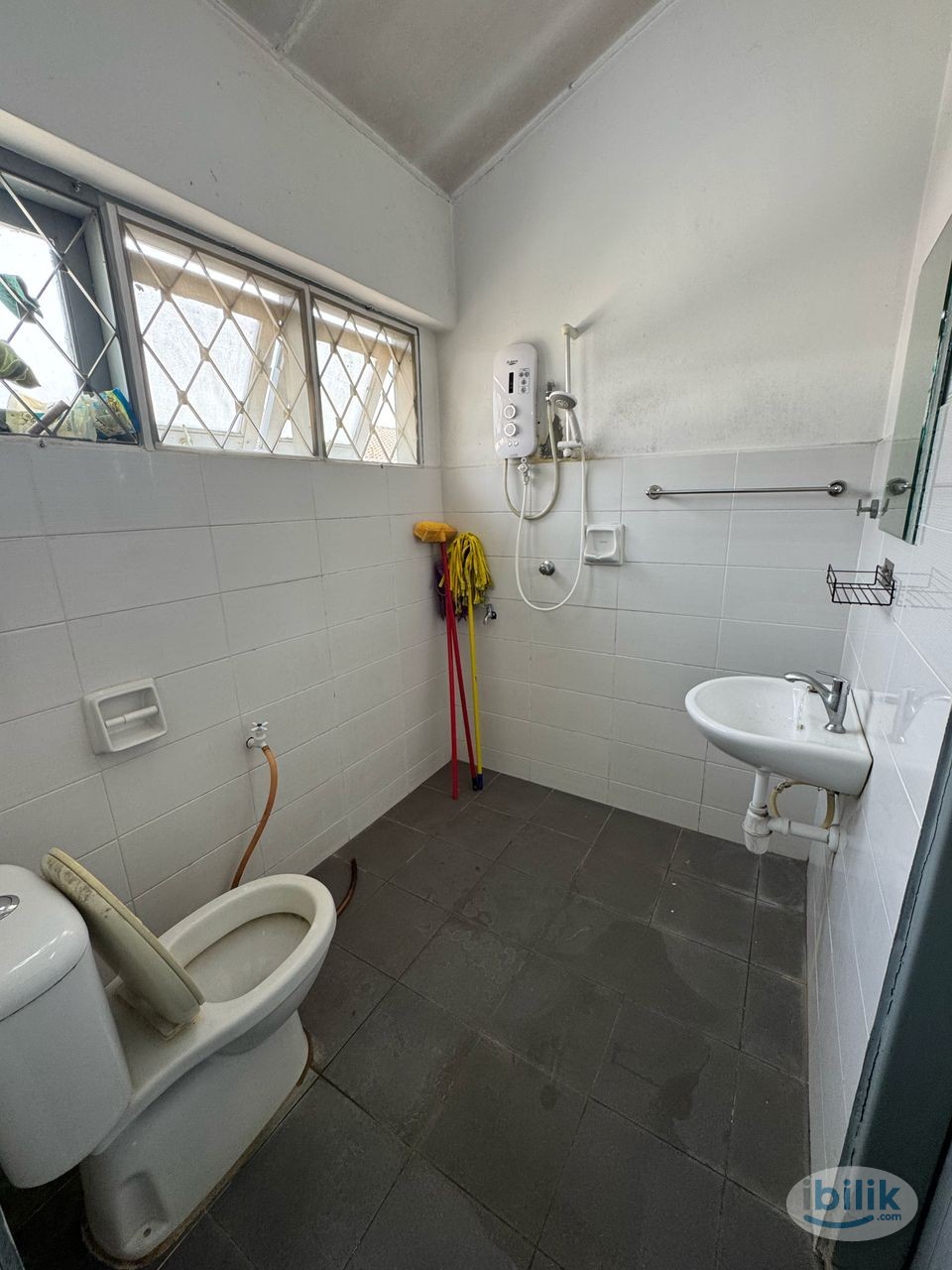 ✨ LIMITED Single Room AVAILABLE ✨ | Low Price |🚶‍♂️850M distance to LRT TAMAN PARAMOUNT - Image 5