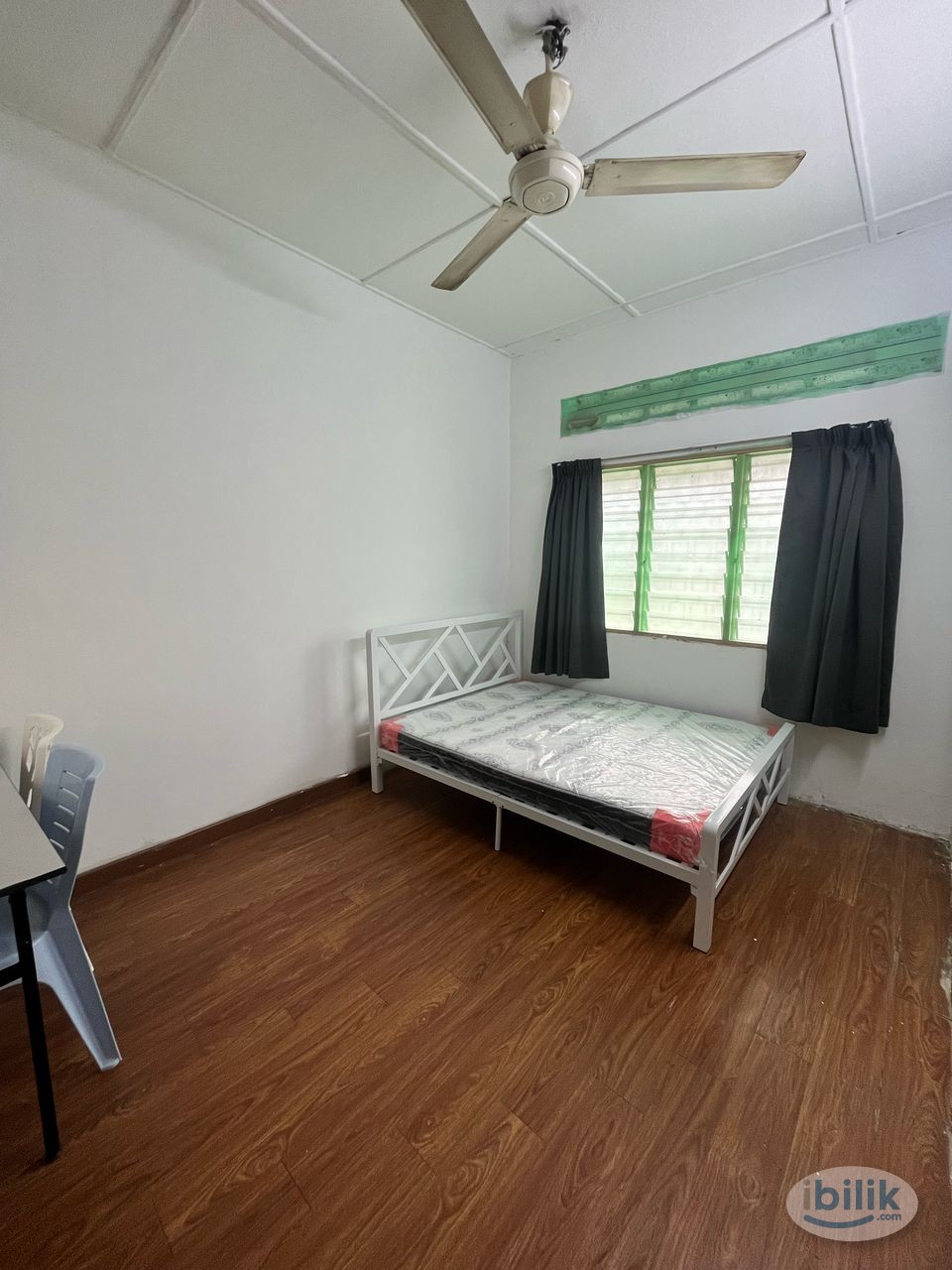 💥LIMITED ROOM💥SEKSYEN 17 PETALING JAYA MIDDLE ROOM FOR RENT 🎏🎏NEAR TO BUS STOP🚌 - Image 1
