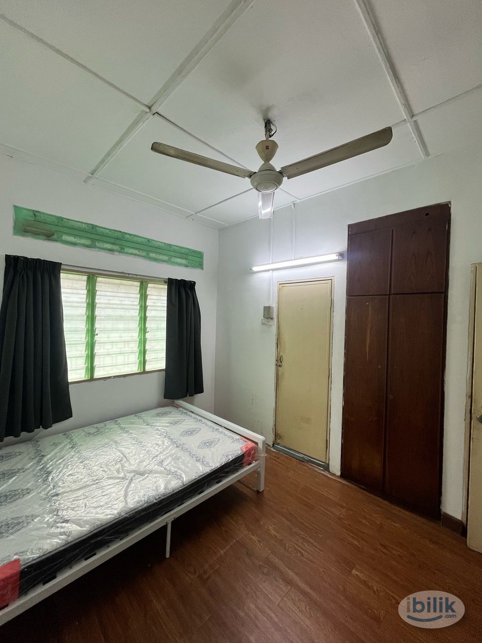 💥LIMITED ROOM💥SEKSYEN 17 PETALING JAYA MIDDLE ROOM FOR RENT 🎏🎏NEAR TO BUS STOP🚌 - Image 3