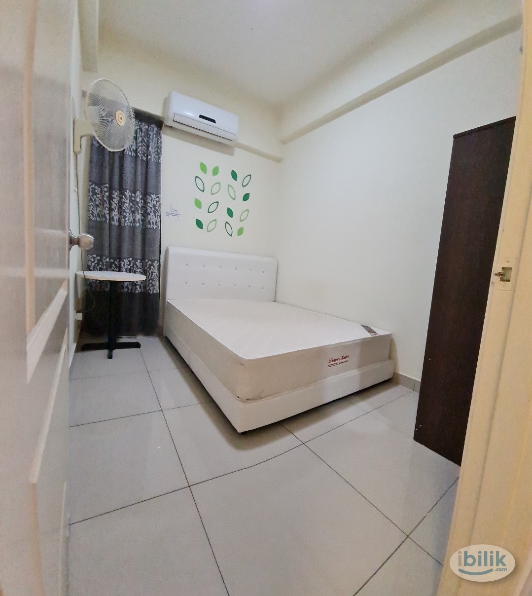 Middle Room at Park 51 Residency, Petaling Jaya - Image 1