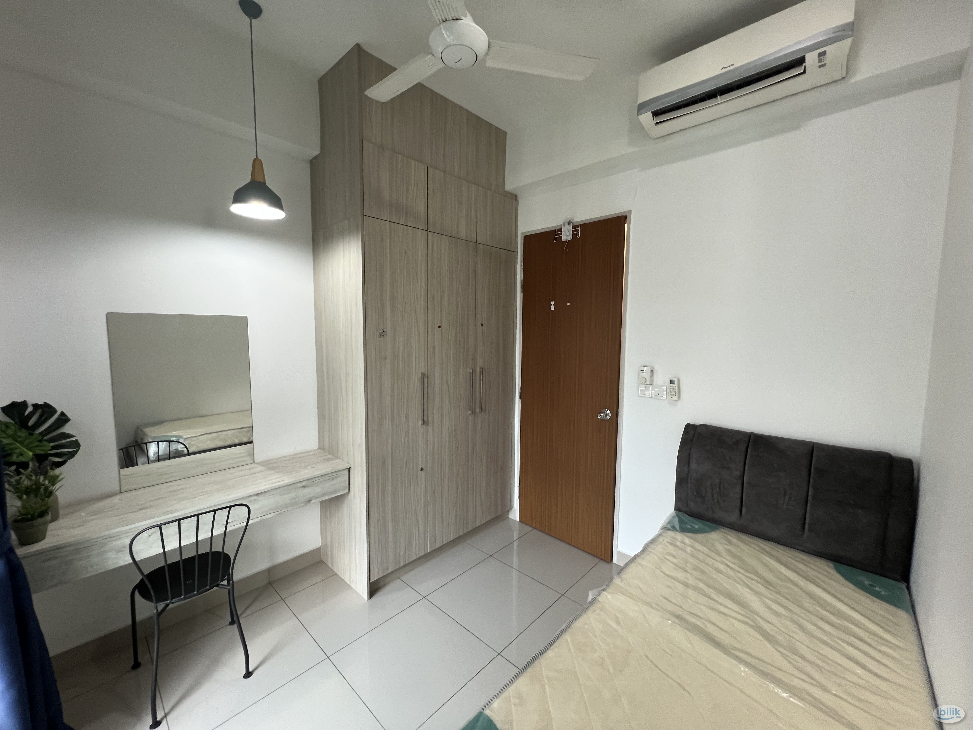 Middle Room at Citizen, Old Klang Road - Image 1