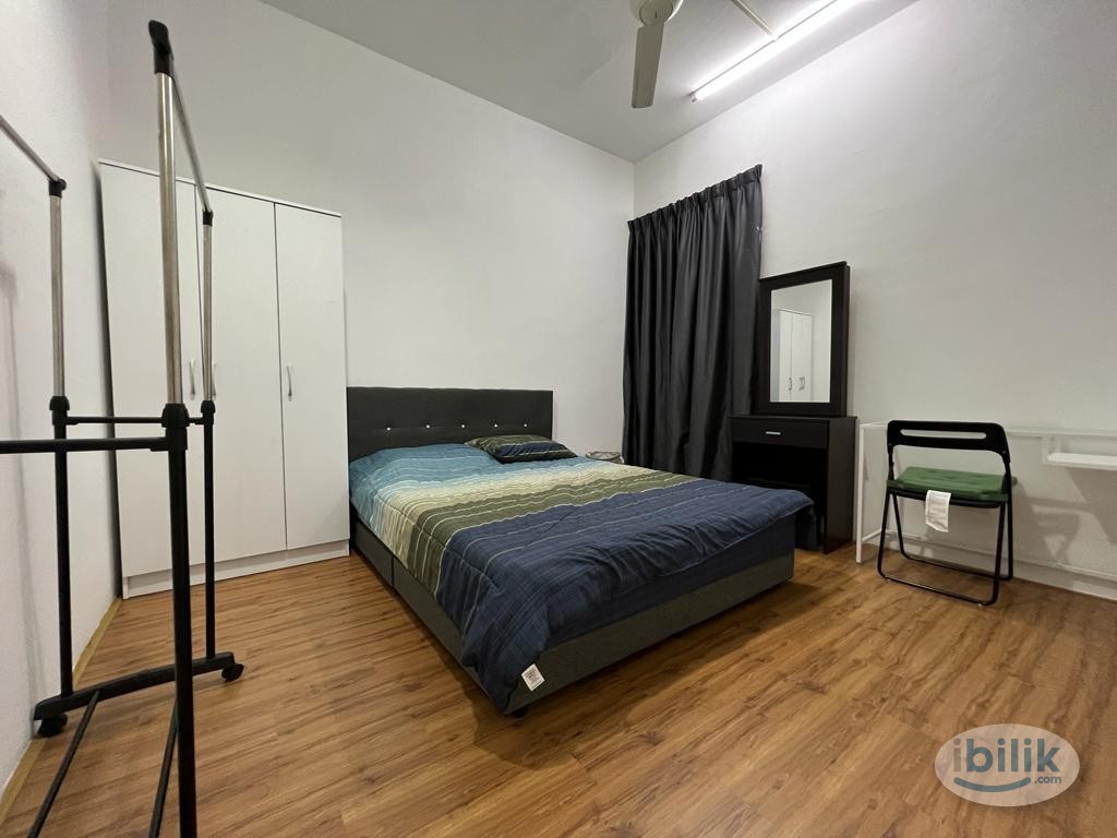 Middle Room at Arte, Kuchai Lama - Image 1
