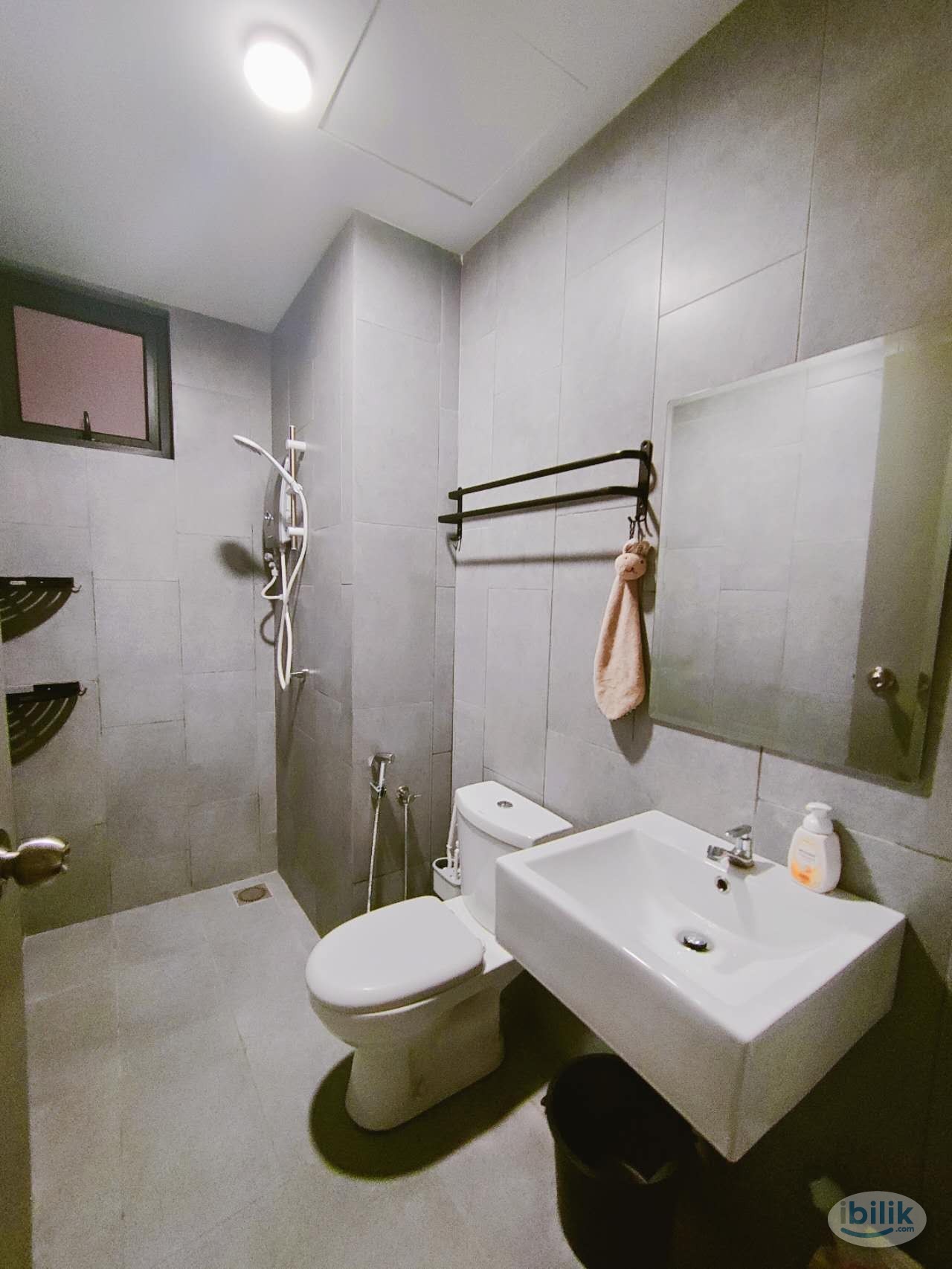 🍀 MUJI Single Room *High Floor Block A* *No Partition* - Image 4