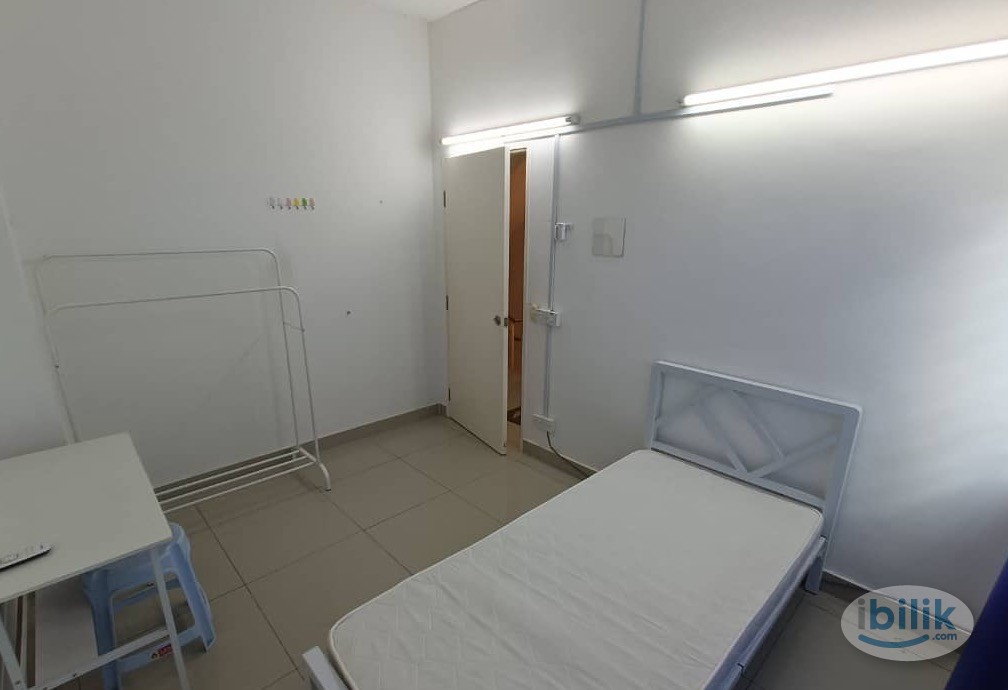 One Month Depo ❗ Non Sharing Room + Air-Cond for Rent at Setia Utama - Image 1