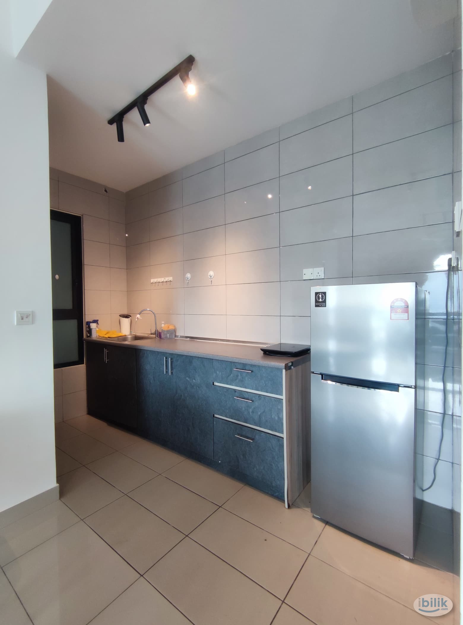 Conezion Residences Room for Rent - Image 4