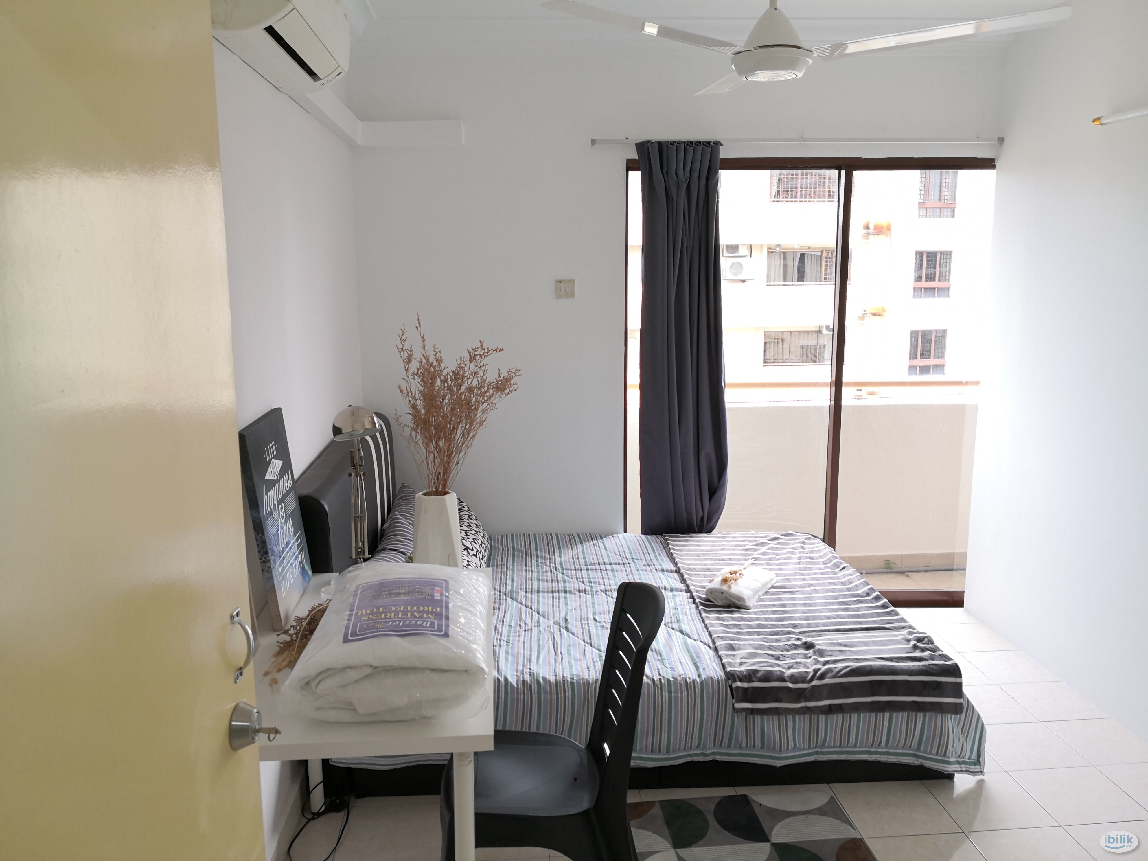 Middle Room at Palm Spring, Kota Damansara - Image 2