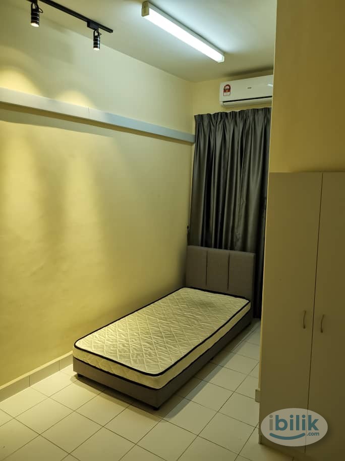 big medium room fully furnsihed next pinggiran subang subang bestari - Image 2