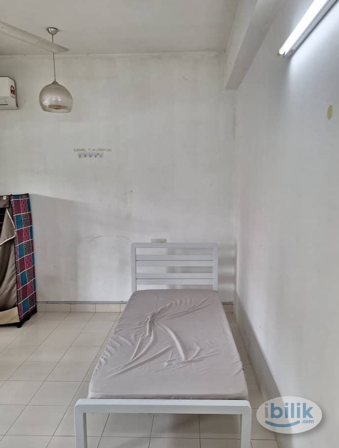 ✨MIDDLE ROOM 🔥🔥 Kota Damansara Landed House Zero Deposit And Lower Deposit Rental - Image 1