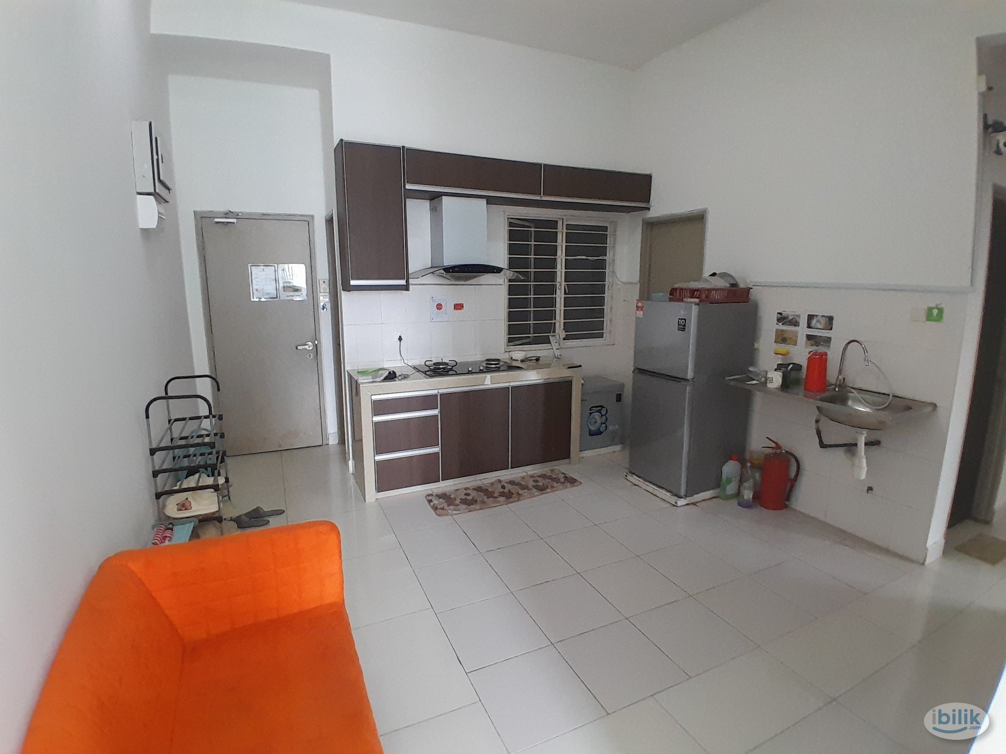 [FEMALE UNIT] Master Room attached with bathroom for rent at Vue Residence - Image 4