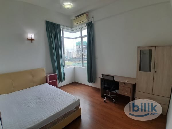 [FEMALE UNIT] Master Room attached with bathroom for rent at Vue Residence - Image 1