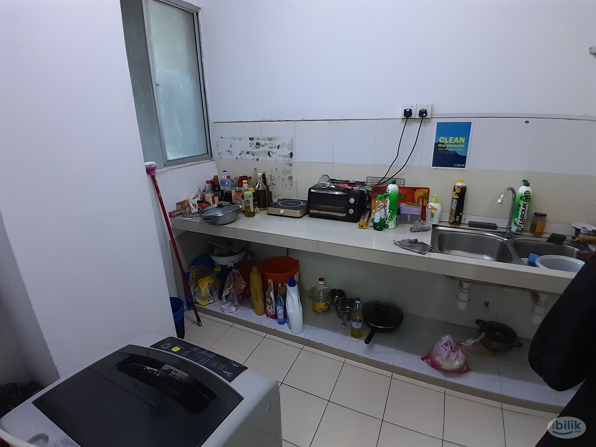 Single room with Aircond & window for rent at Pacific Place Ara Damansara - Image 5
