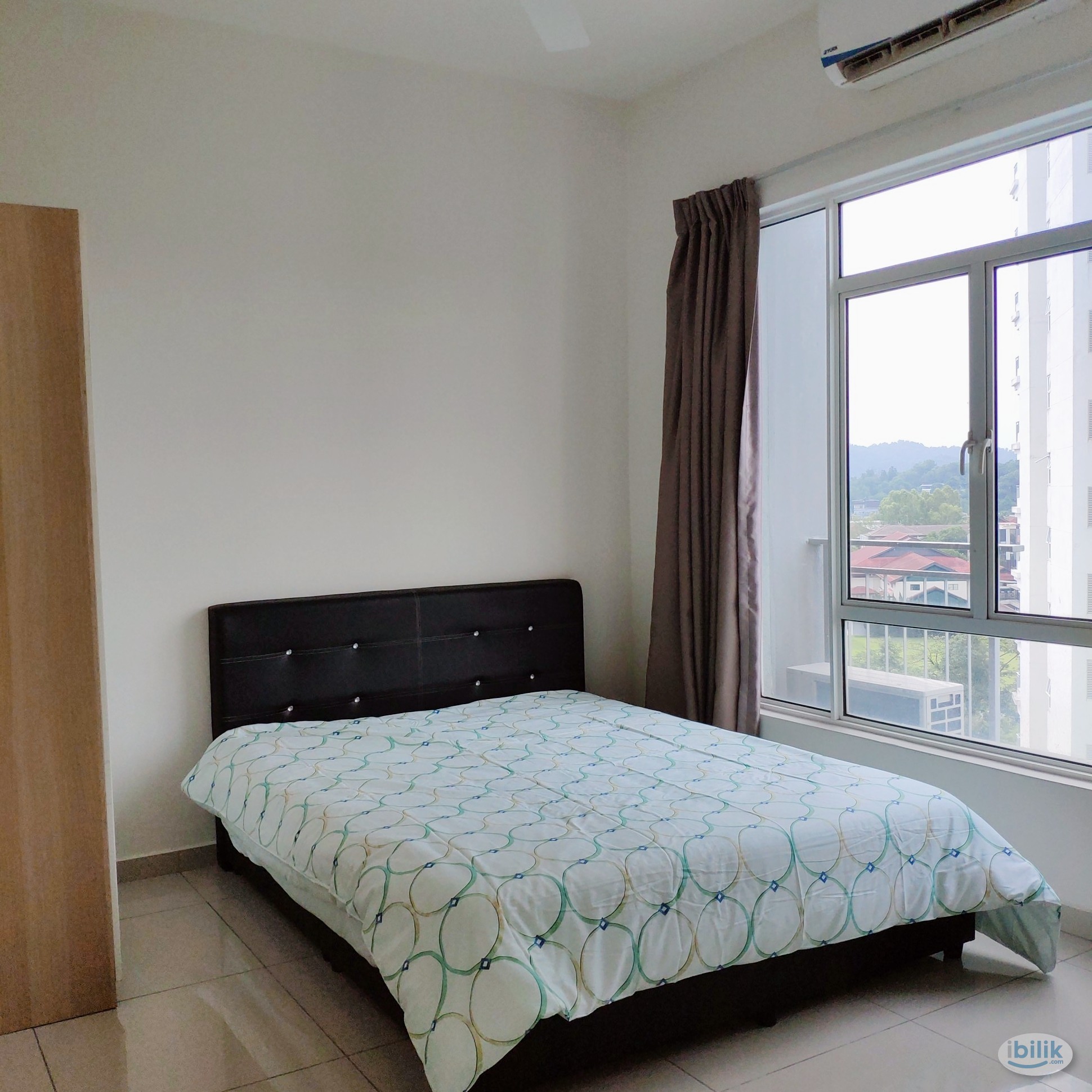 Master Room, Aircon with Private Bathroom near Equine, Alice Smith School, Putra Permai, Hosp Serdang, Cyberjaya, Mines, - Image 1