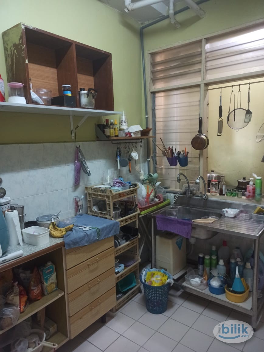 Single Room at Lagoon Perdana, Bandar Sunway - Image 2
