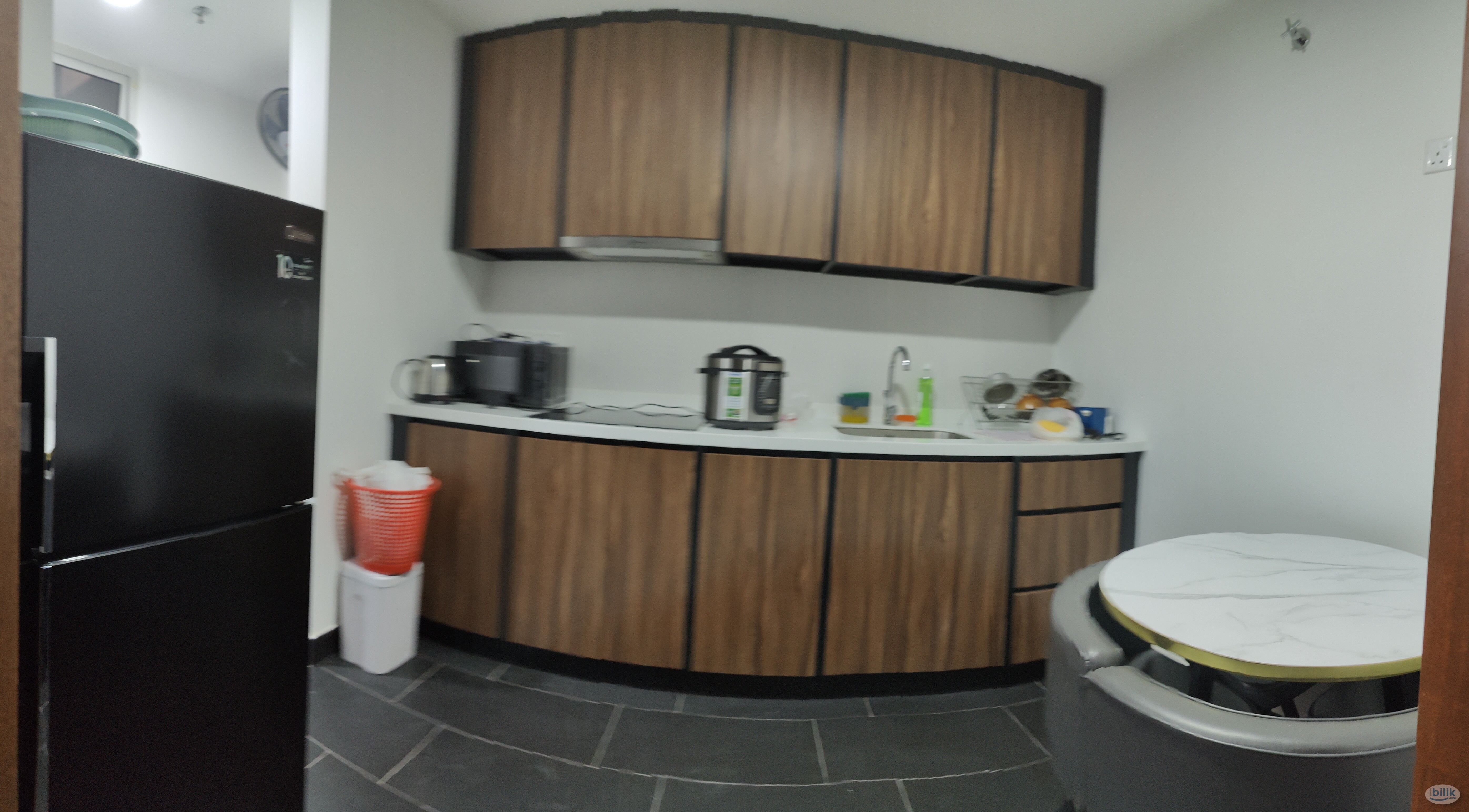 Master Room at UNA Serviced Apartment, Cheras - Image 4