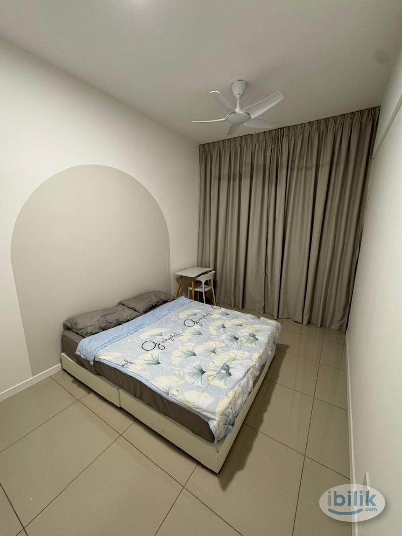 Middle Room at Savvy @ Residensi Riana Dutamas 2, Segambut - Image 1