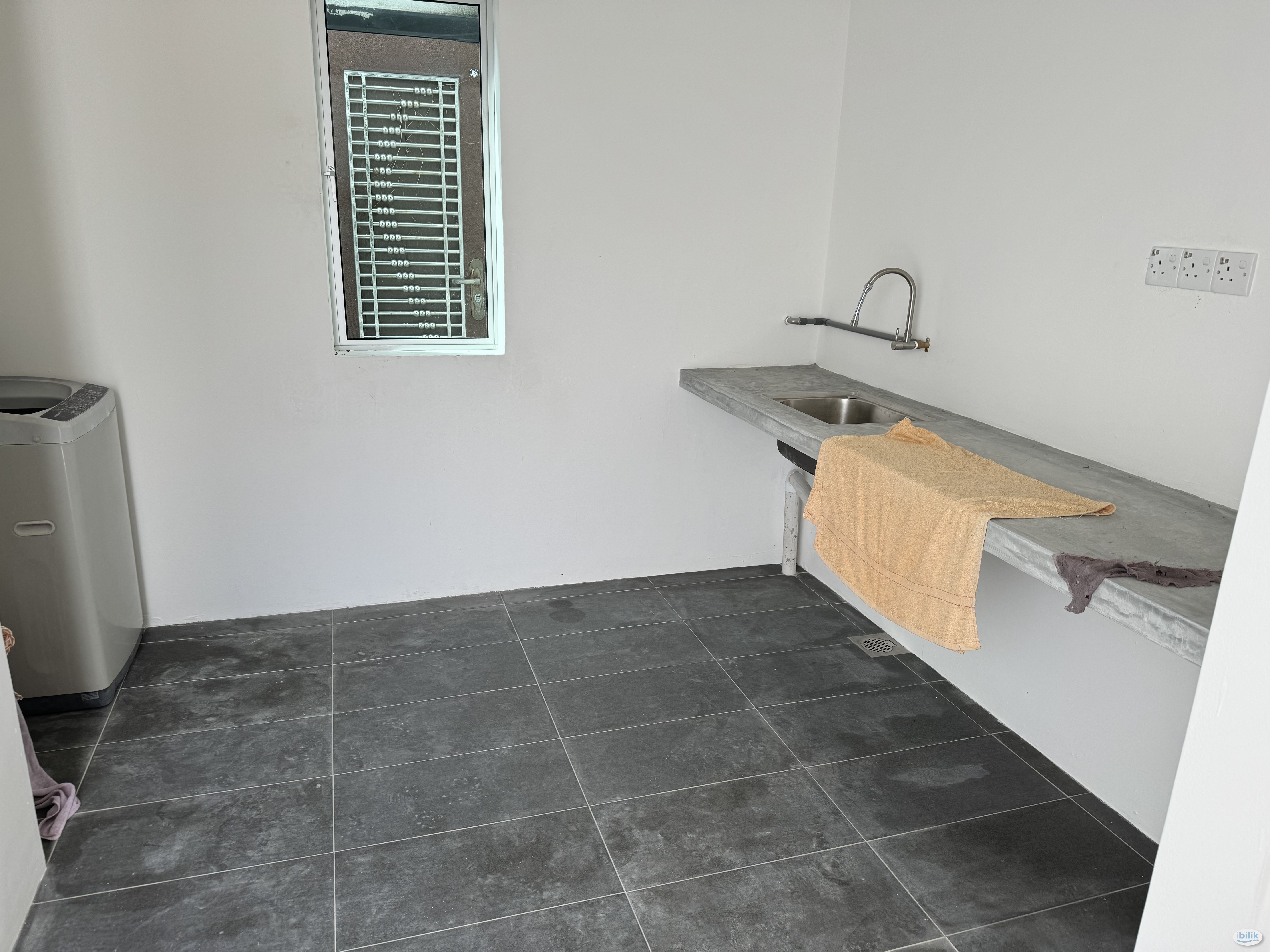 Single Room at Teluk Intan, Perak - Image 3