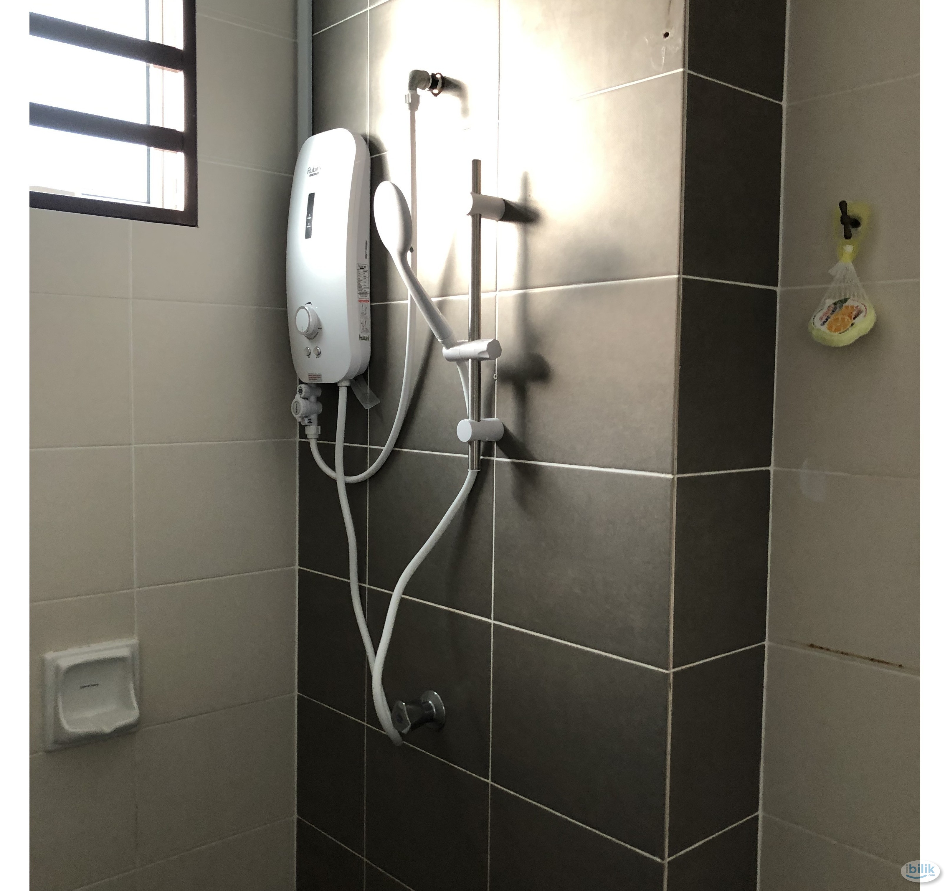 Fully Furnished Middle room with attached bathroom at Bukit Banyan for Rent - Image 5