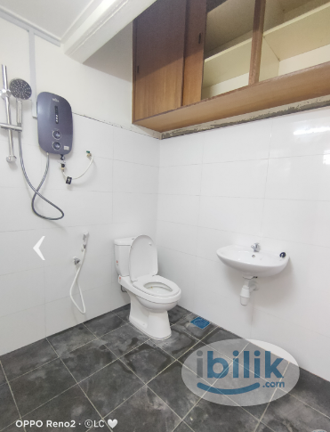 Fully Furnished Clean Middle Room to rent @ Setia Utama - Image 3