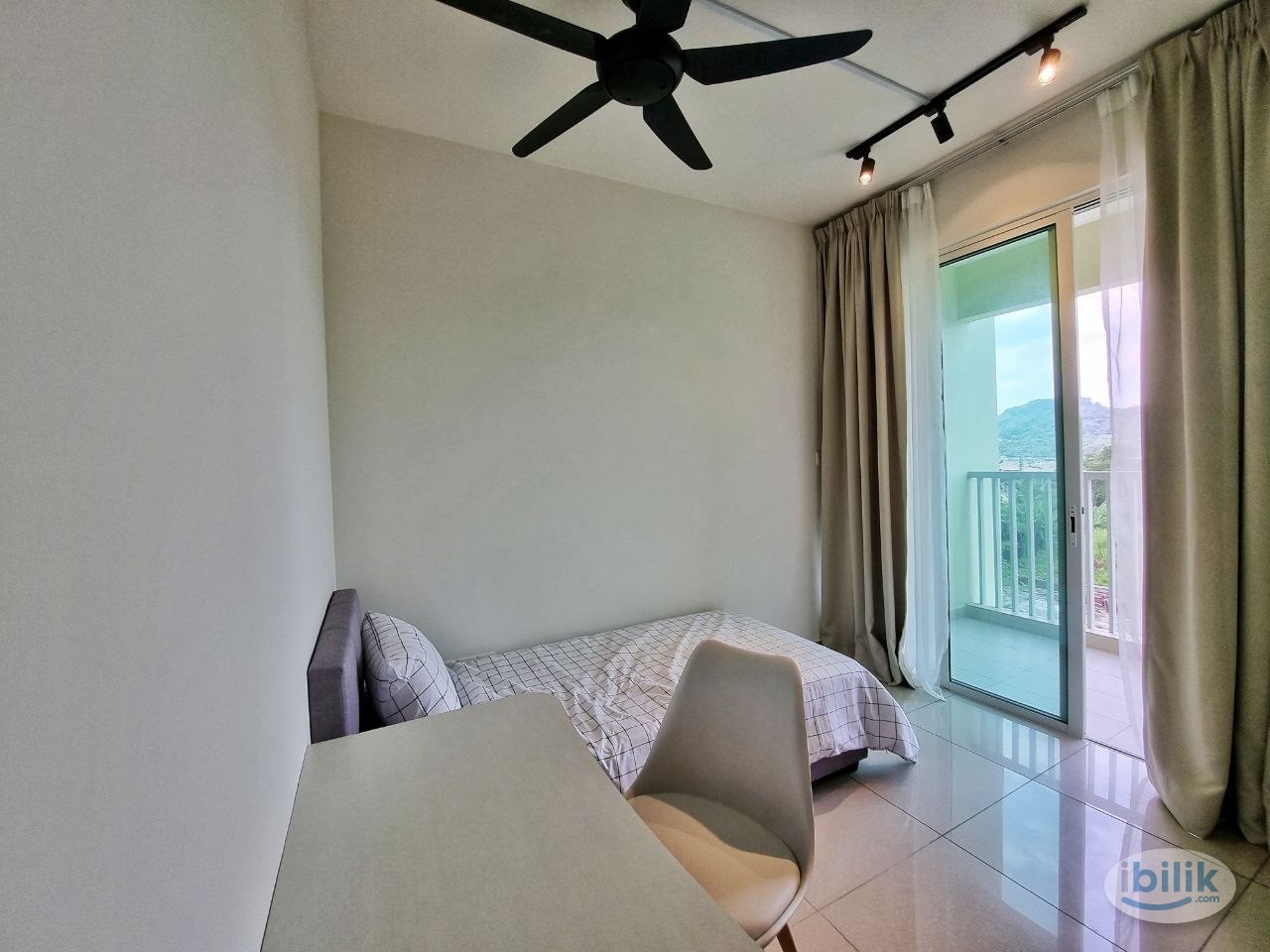 All male ‼️ Balcony Medium Room B (SRU) at Residensi Suasana Damansara Damai - Image 1