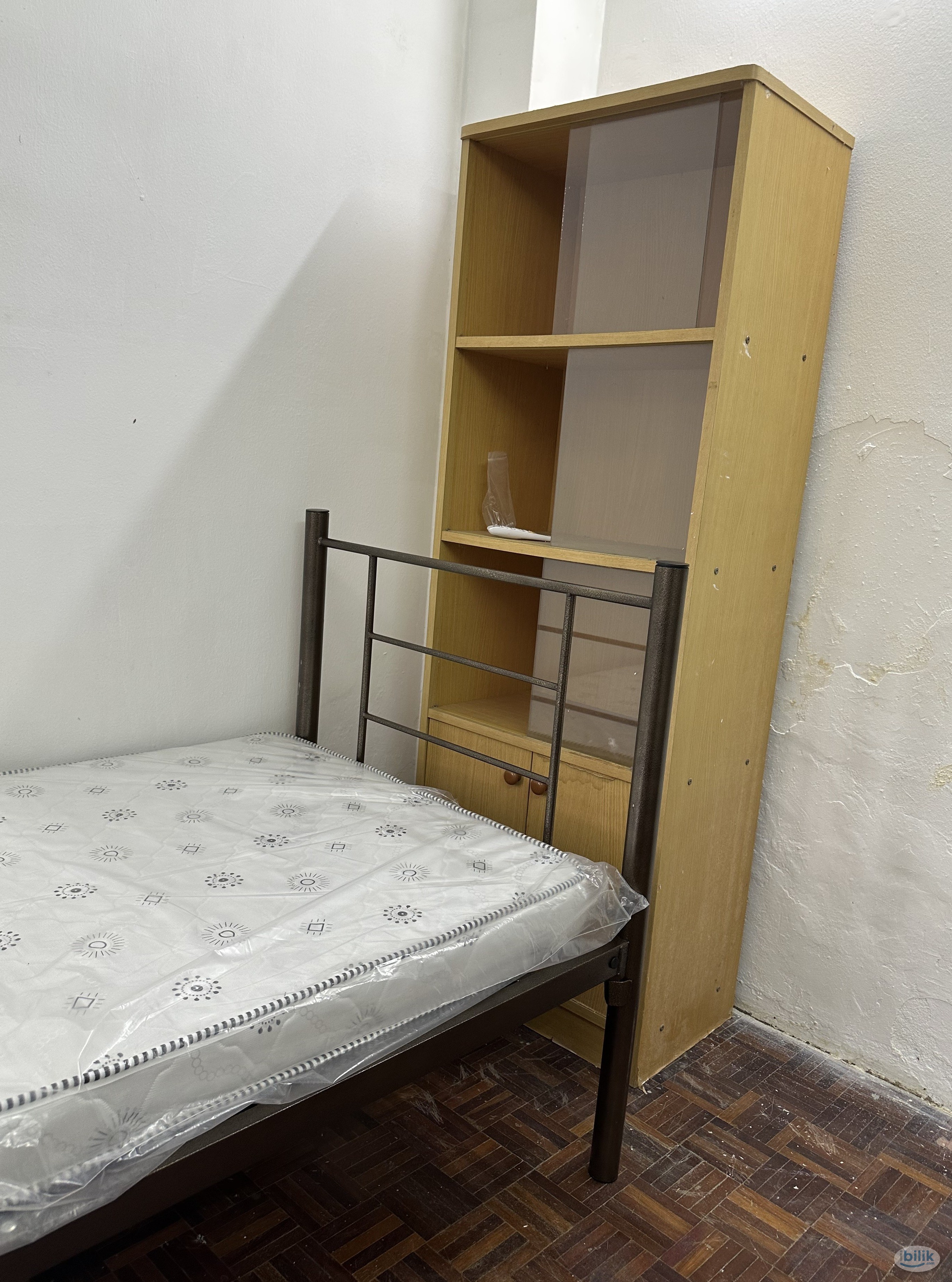 [ Superb Comfort | Zero Deposit ] ❤️‍🔥 Gated Landed House Middle Room at Wawasan Puchong ‼️ - Image 2