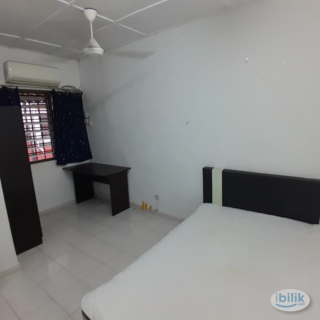 Middle Room at PJS 10, Bandar Sunway - Image 3